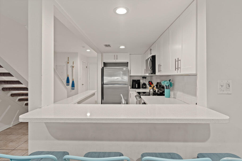 SANDESTIN BEACH VILLAS - Residential