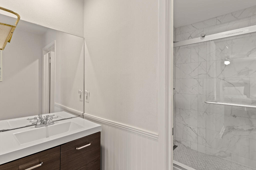 SANDESTIN BEACH VILLAS - Residential