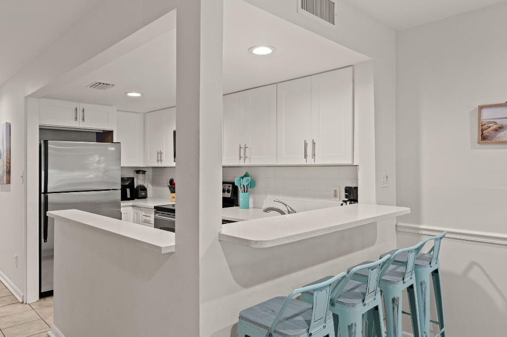 SANDESTIN BEACH VILLAS - Residential