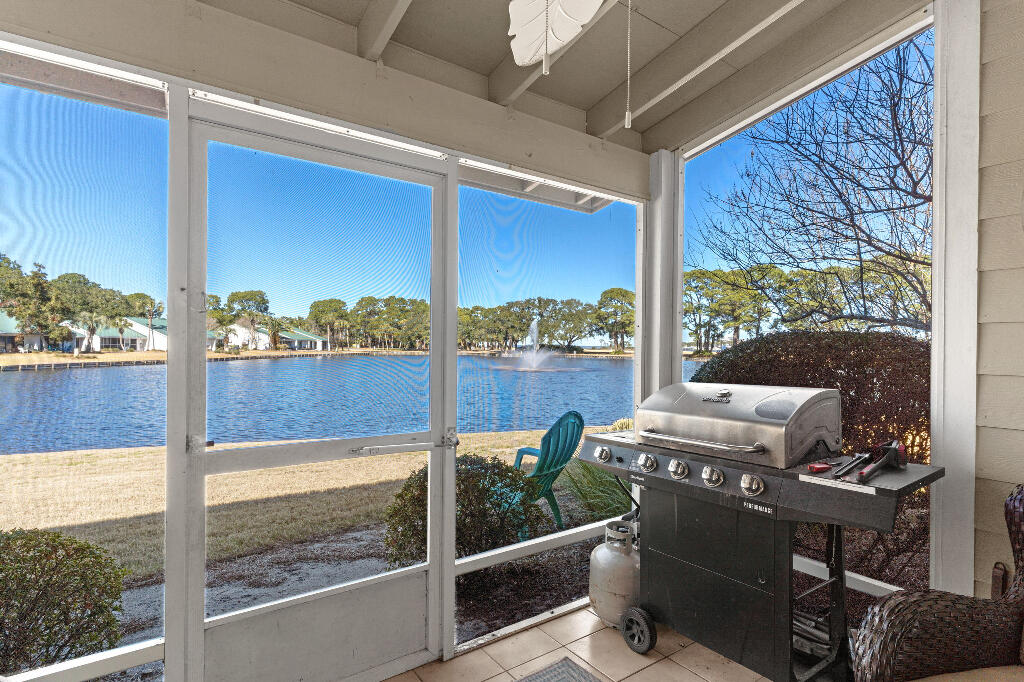 SANDESTIN BEACH VILLAS - Residential