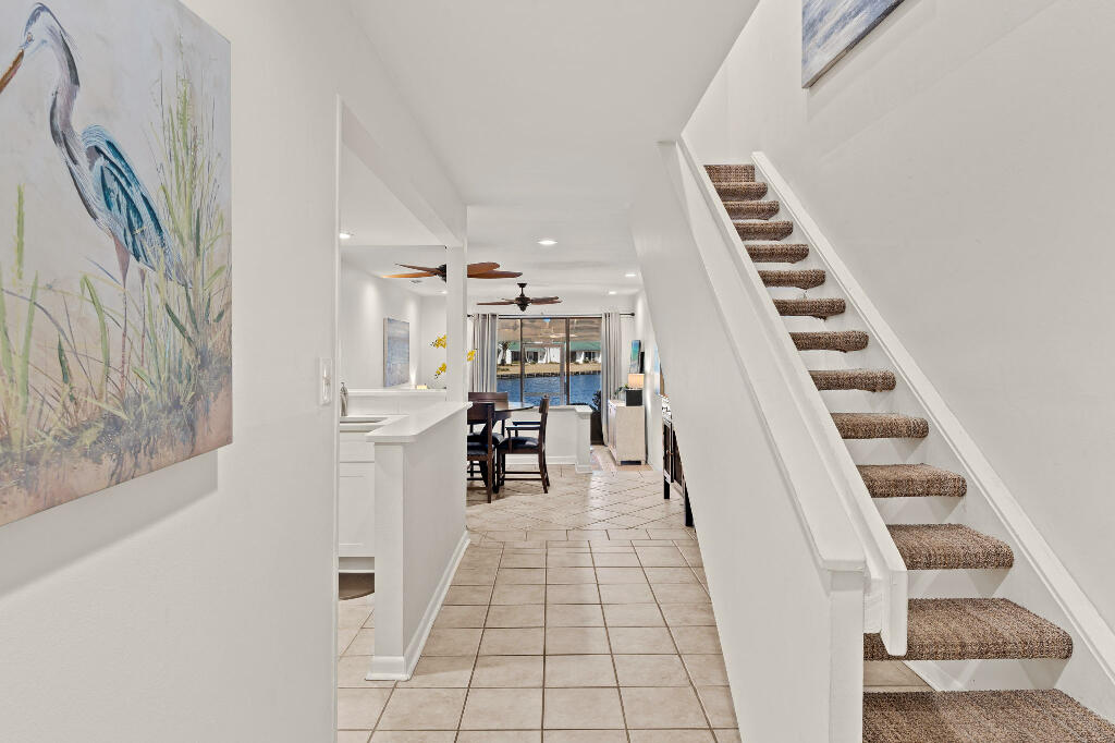 SANDESTIN BEACH VILLAS - Residential