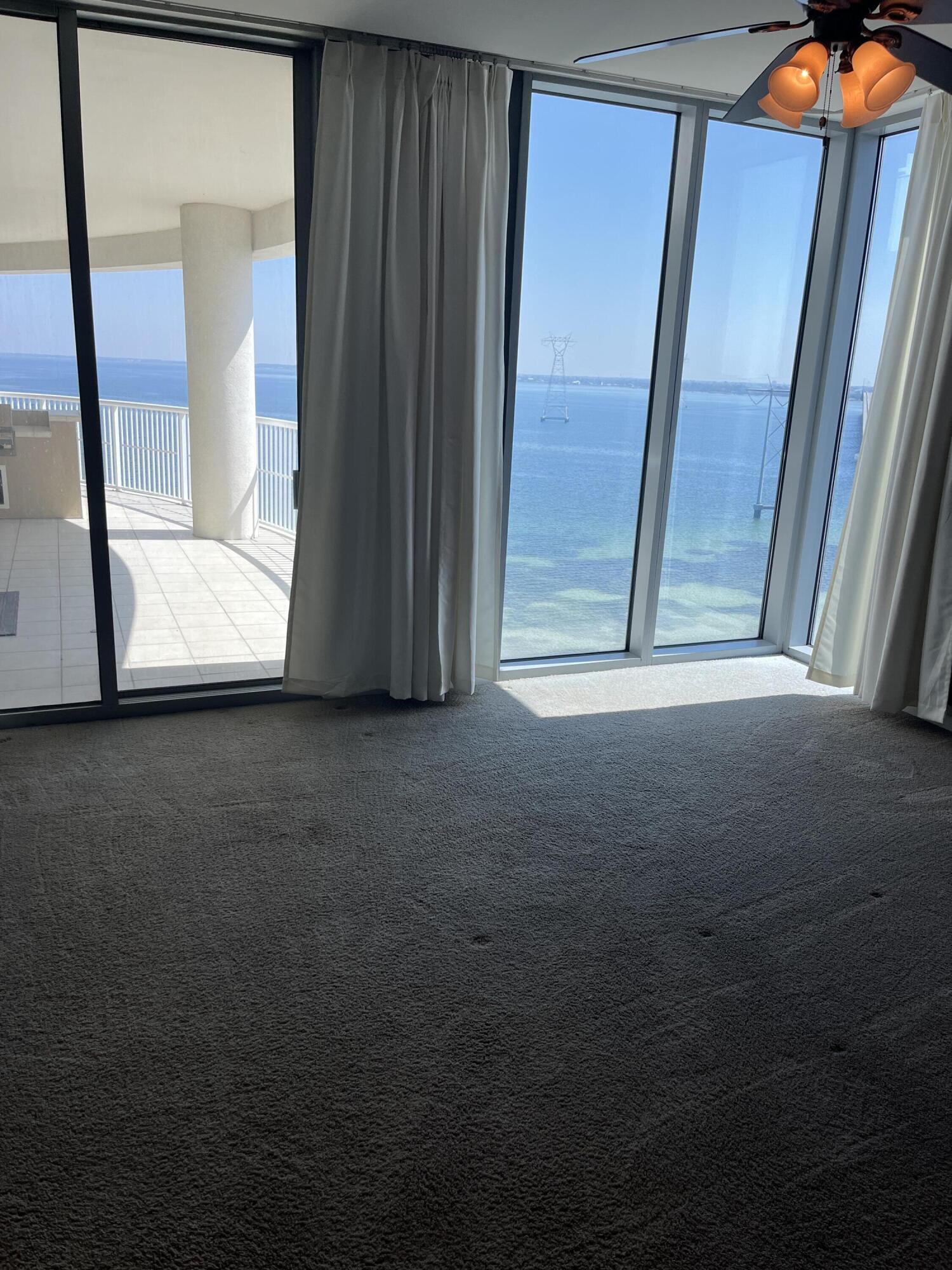 MARINA LANDING - Residential