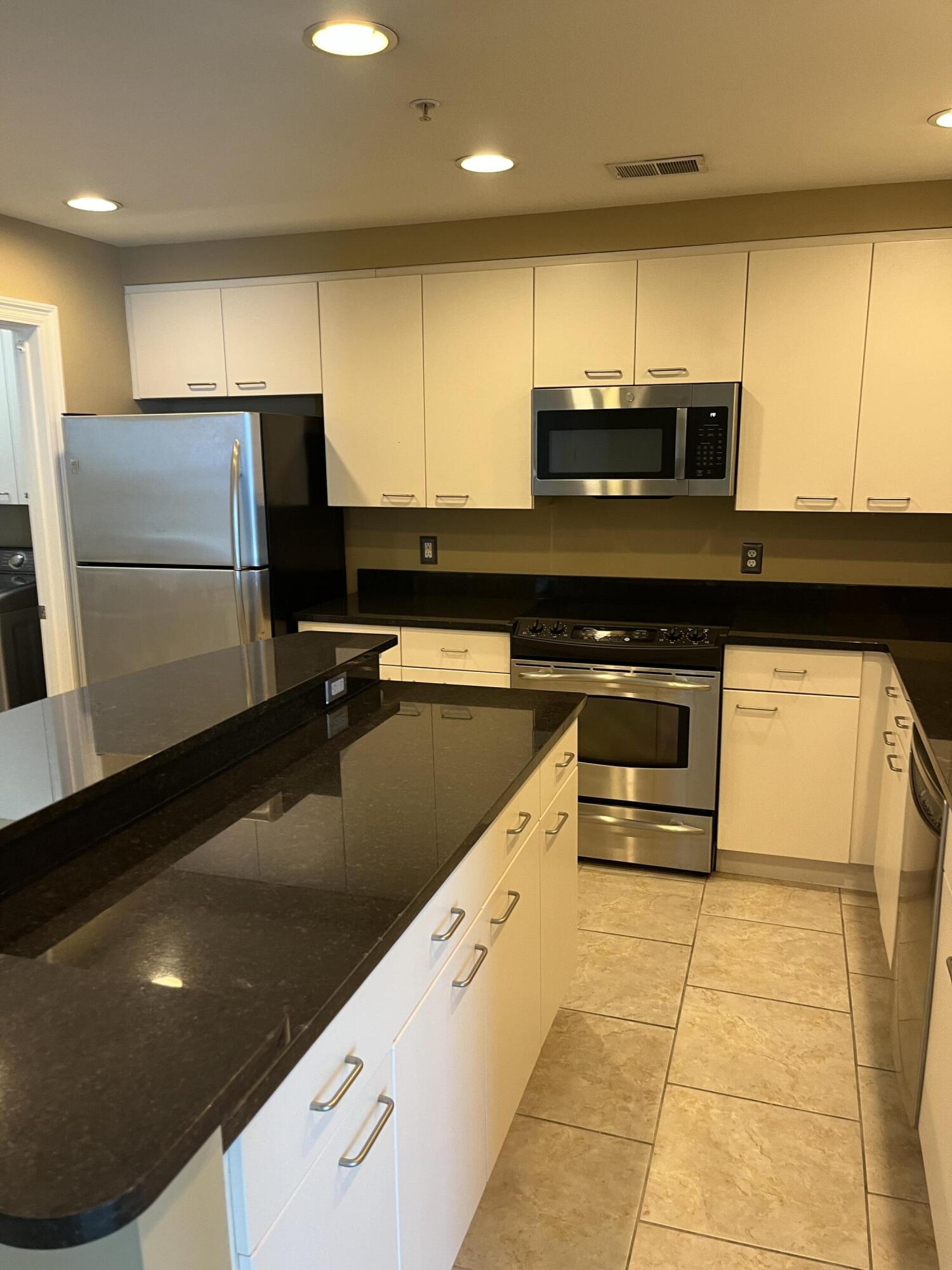 MARINA LANDING - Residential