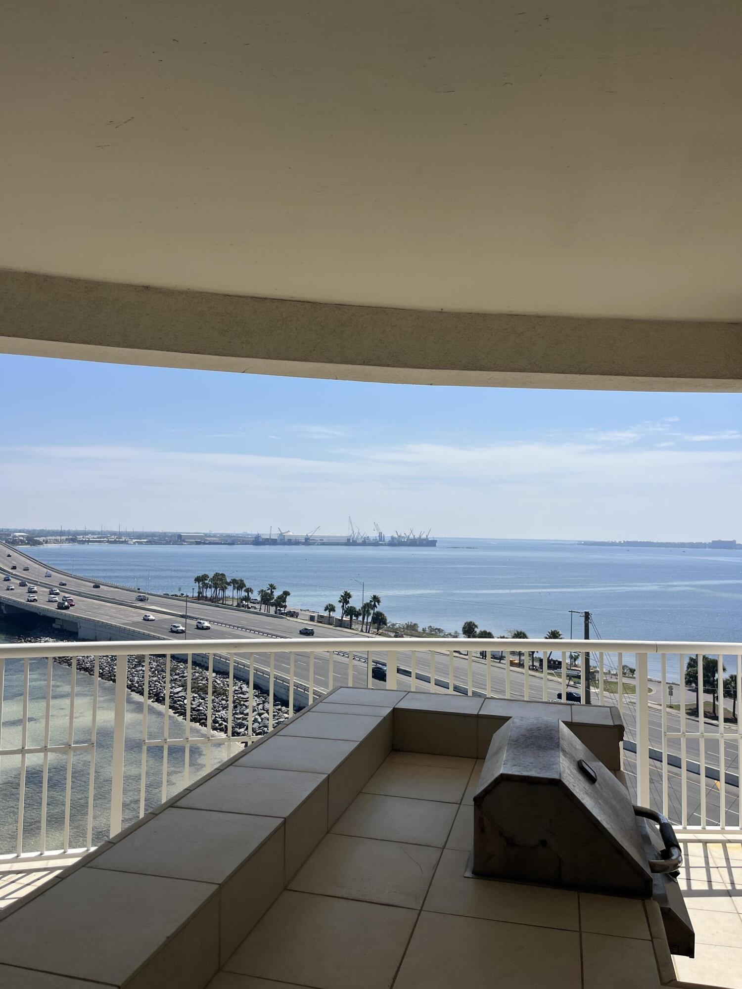 MARINA LANDING - Residential