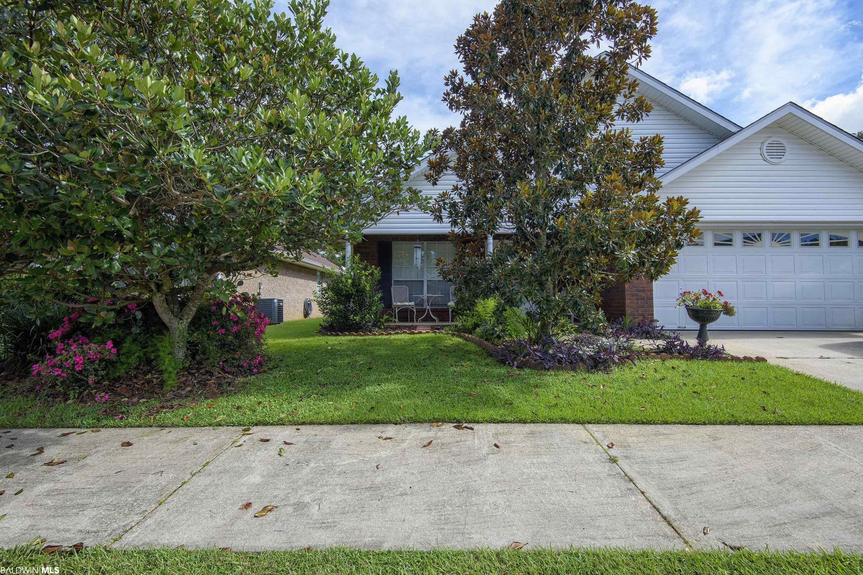 Photo 1 of 31 — 132 Vivian Loop, Fairhope, AL 36532