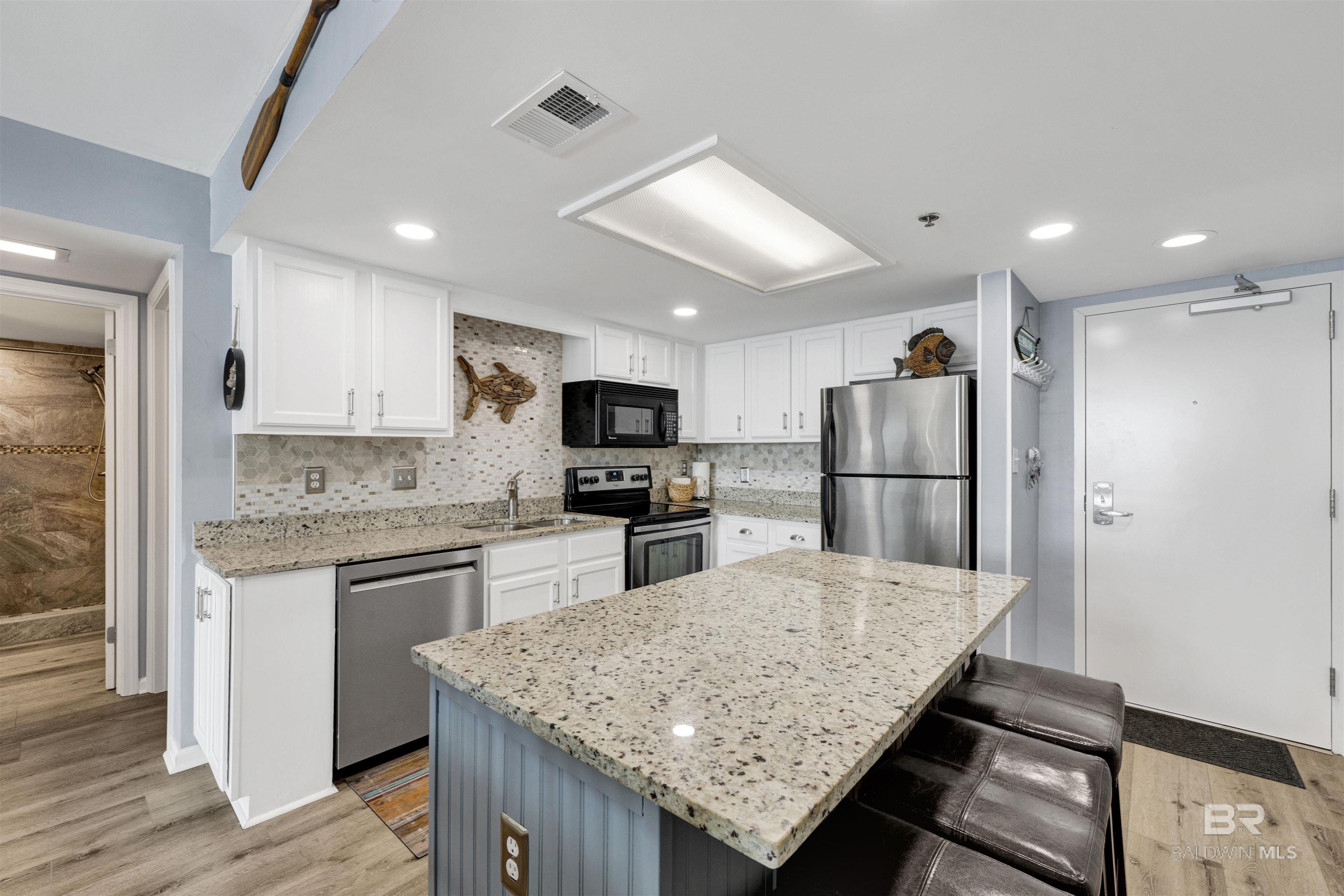 4610 White Avenue 204