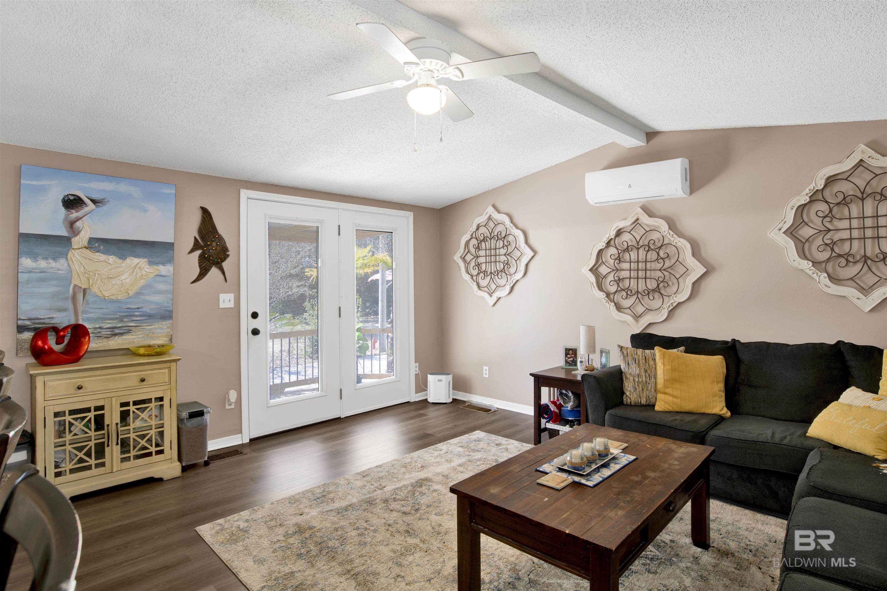 5590 Louisiana Street