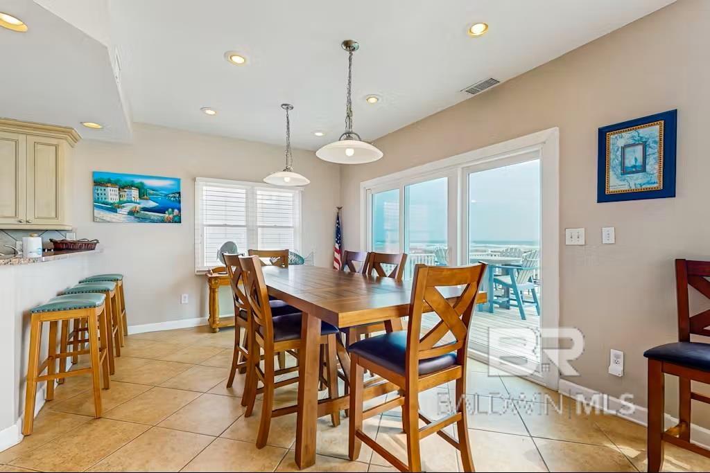 1733 W Beach Boulevard