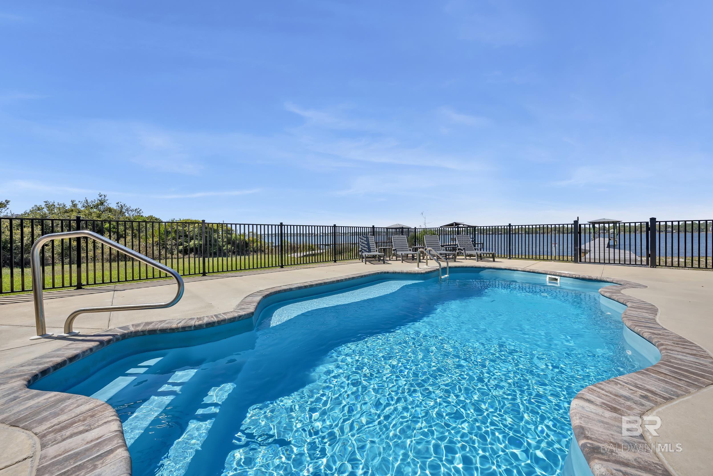 1284 W Lagoon Avenue