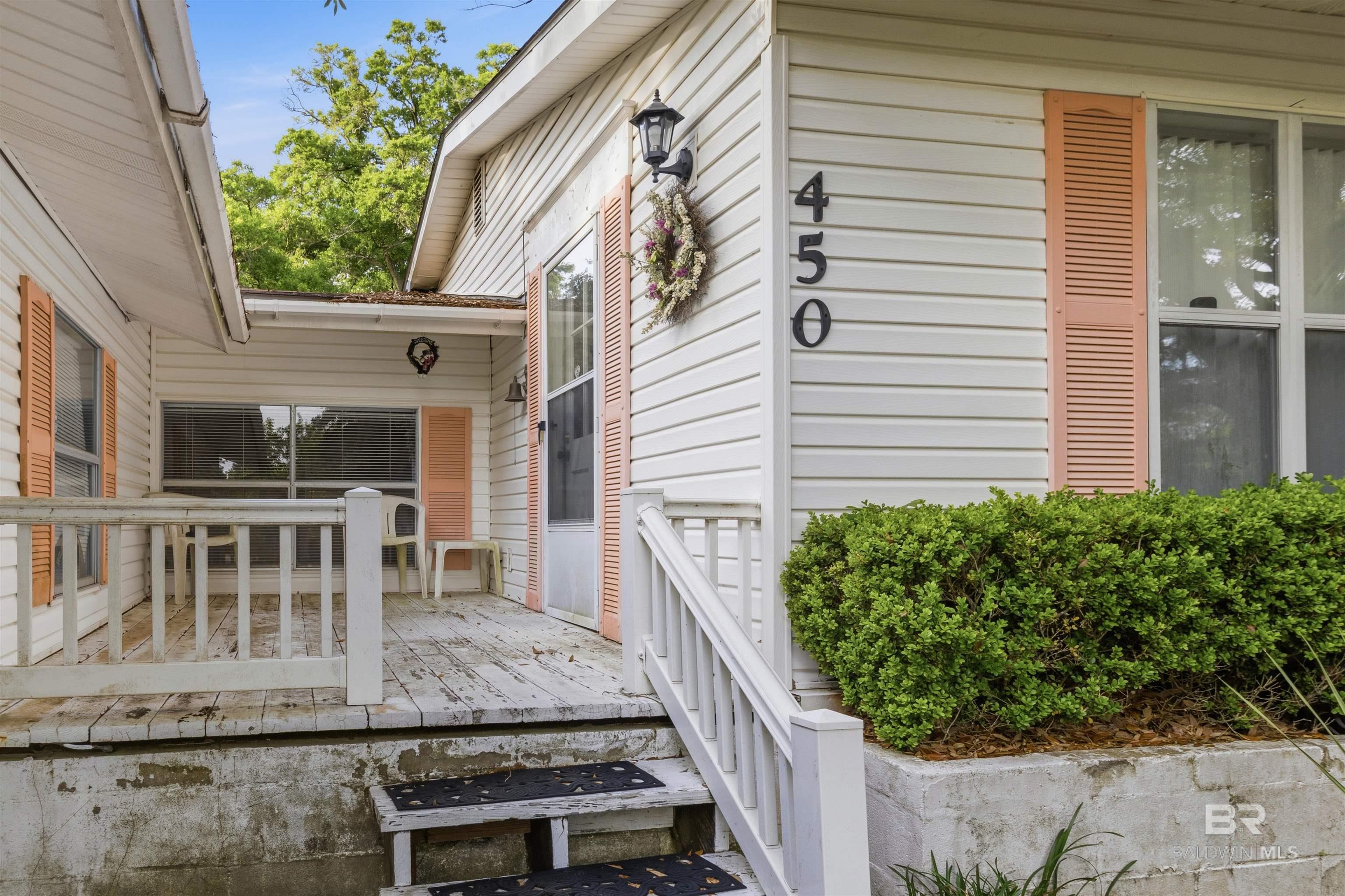 450 W Canal Drive