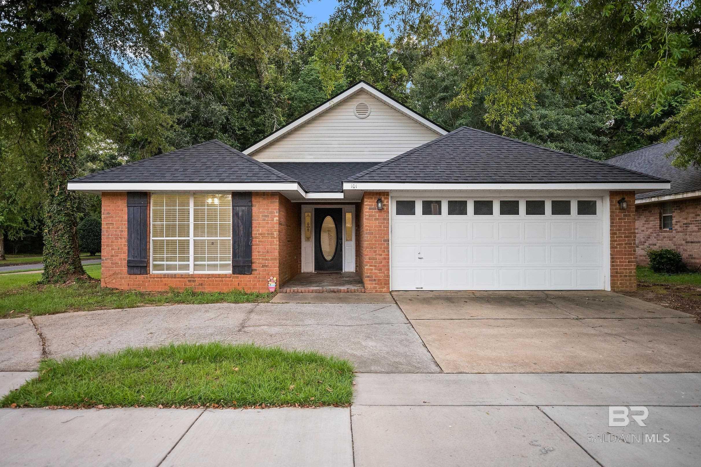 Photo 1 of 25 — 101 Davison Loop, Fairhope, AL 36532
