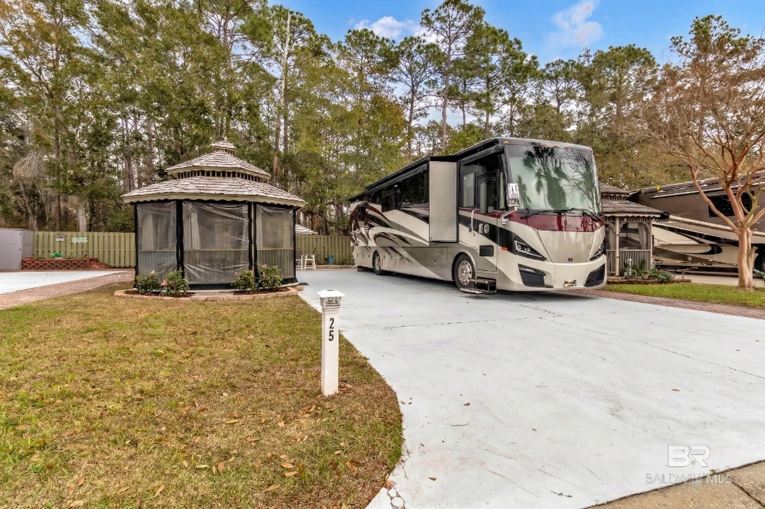 4650 Griffith Marina Road