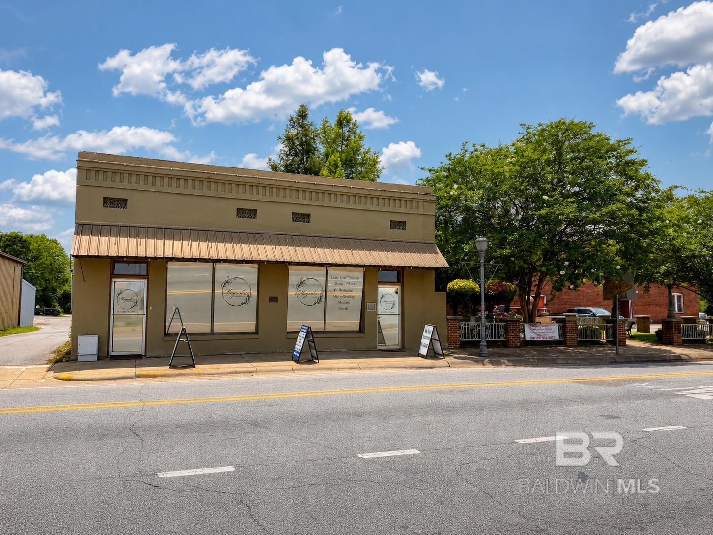 Photo 1 of 15 — 118 Mildred Street, Brewton, AL 36426