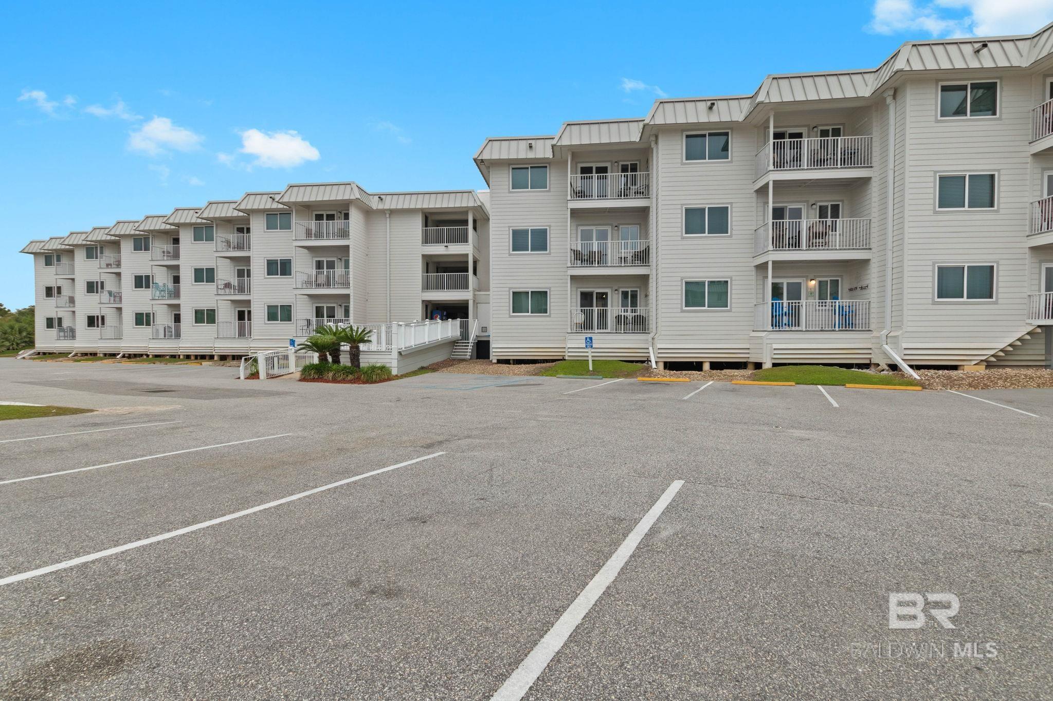 400 W Plantation Road 1211