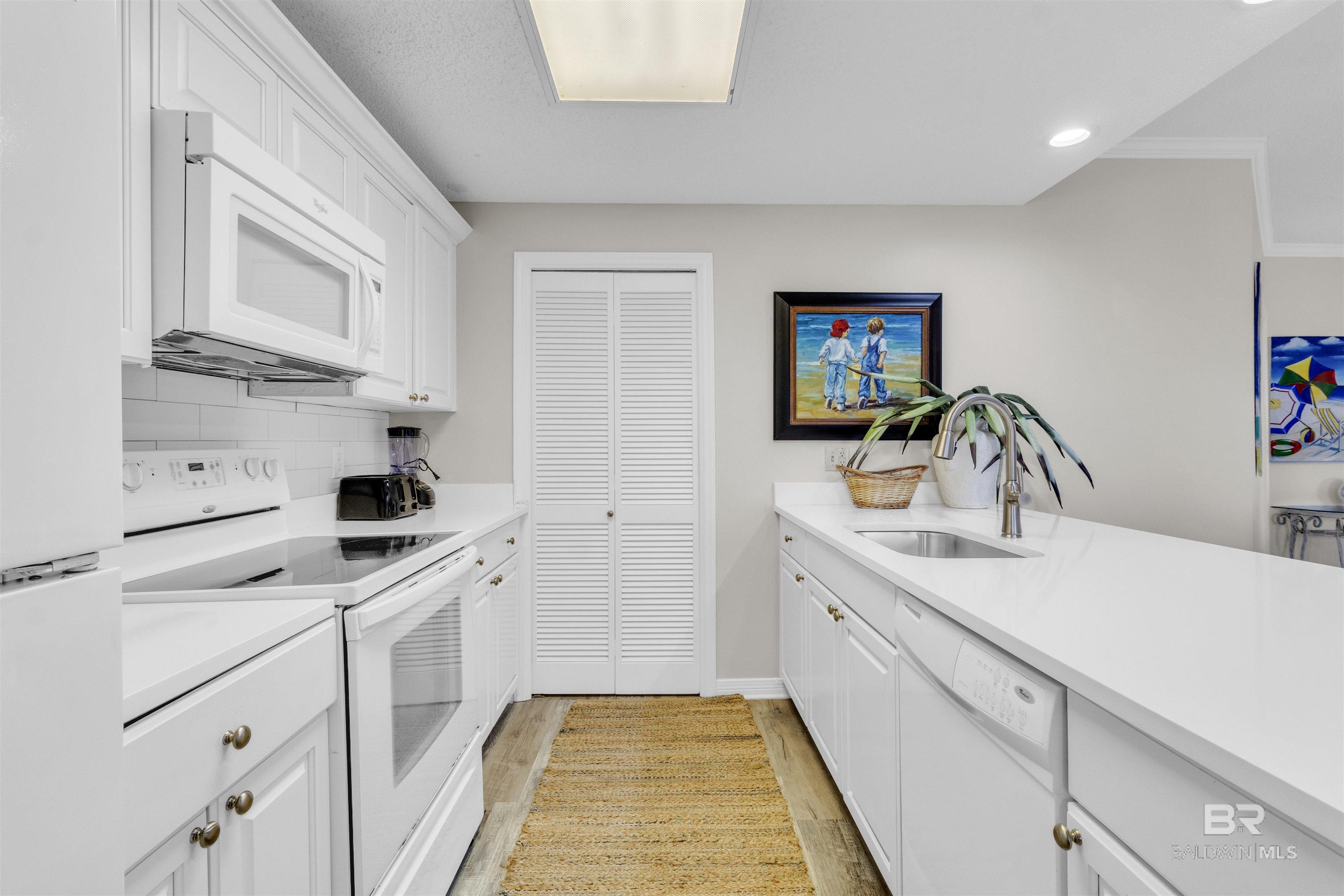 26072 Perdido Beach Boulevard 704W