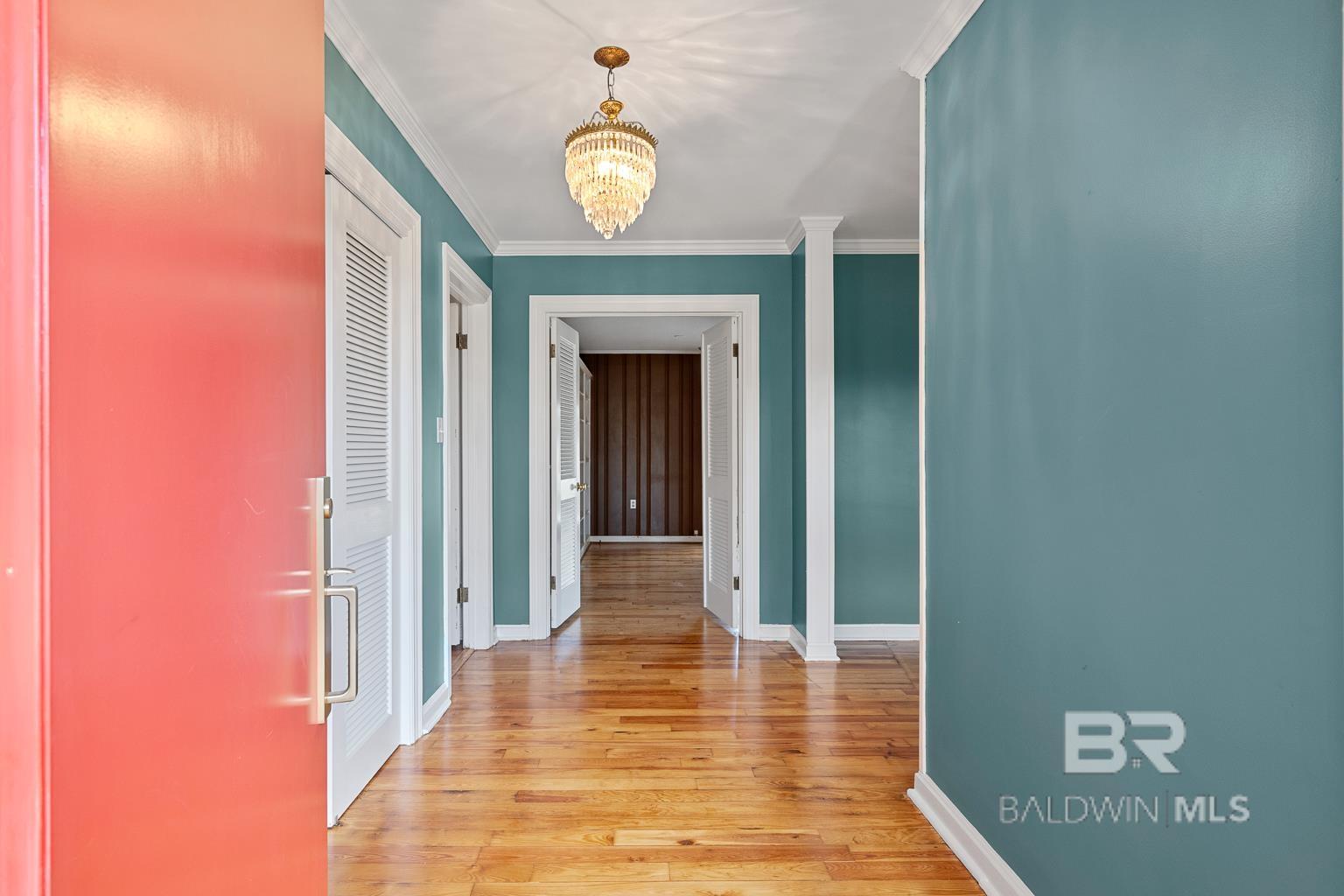 410 W Verbena Avenue - Photo 3