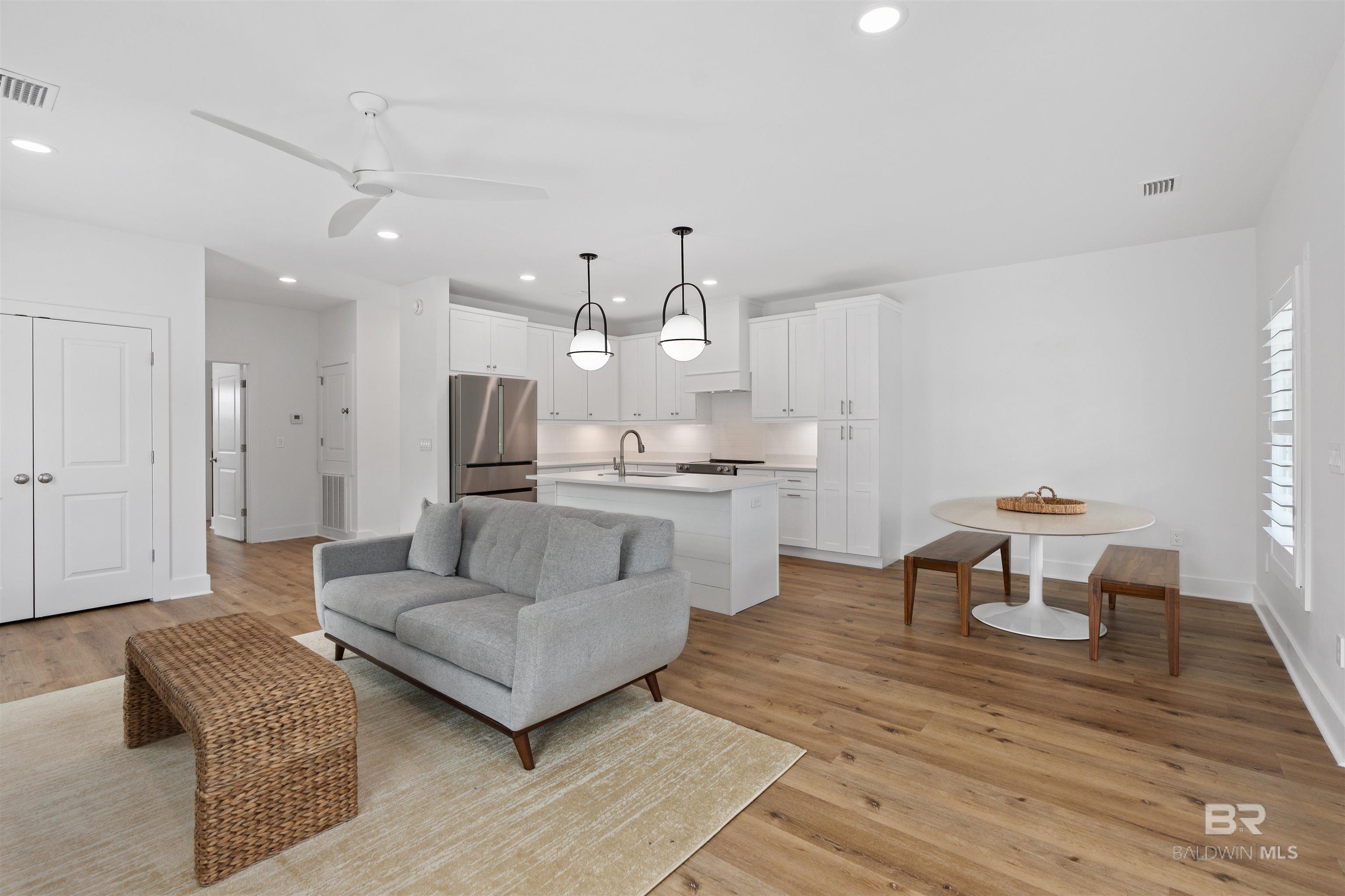 5291 Bayou St John Avenue