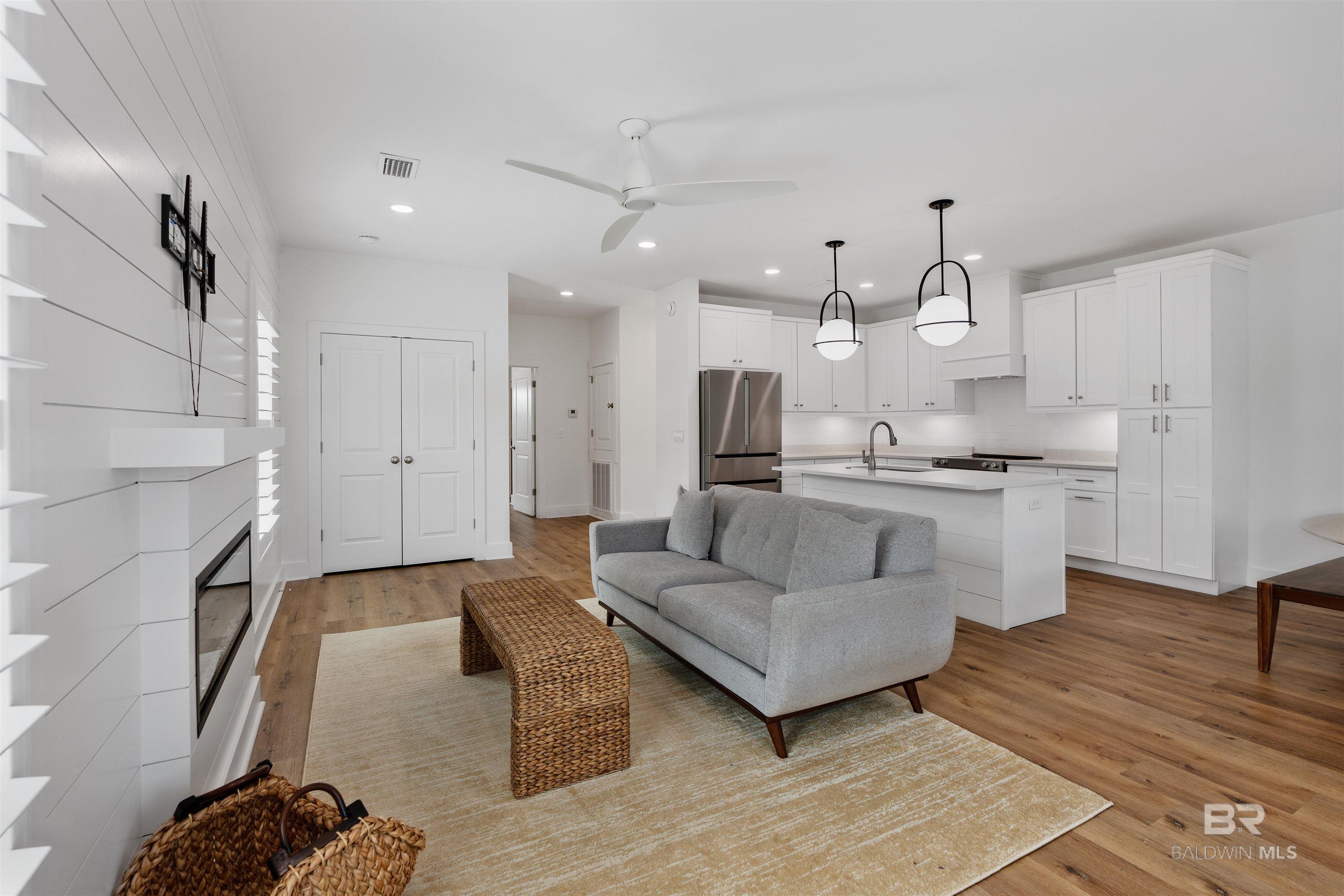 5291 Bayou St John Avenue