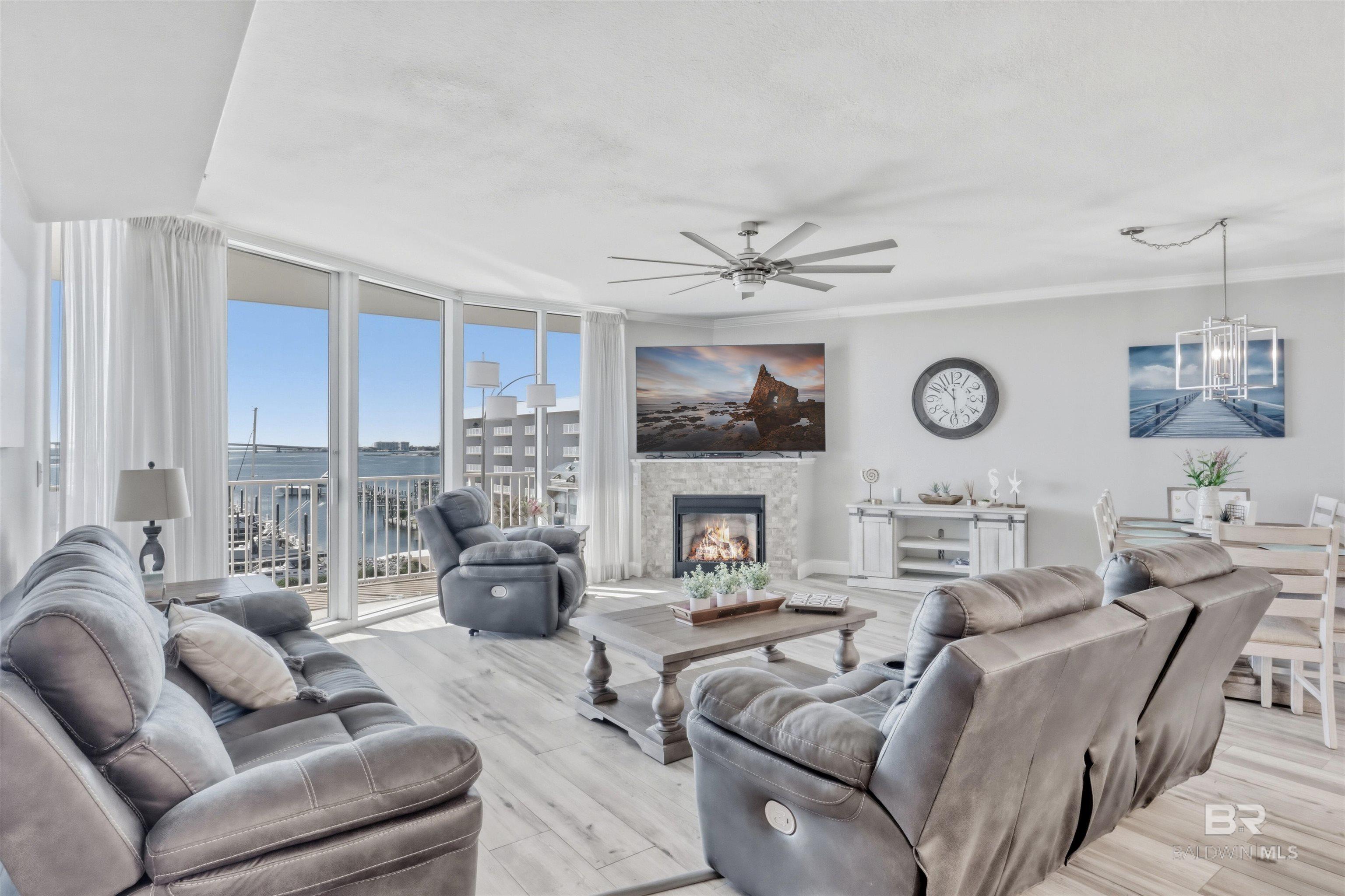 27800 Canal Road 403 & 404