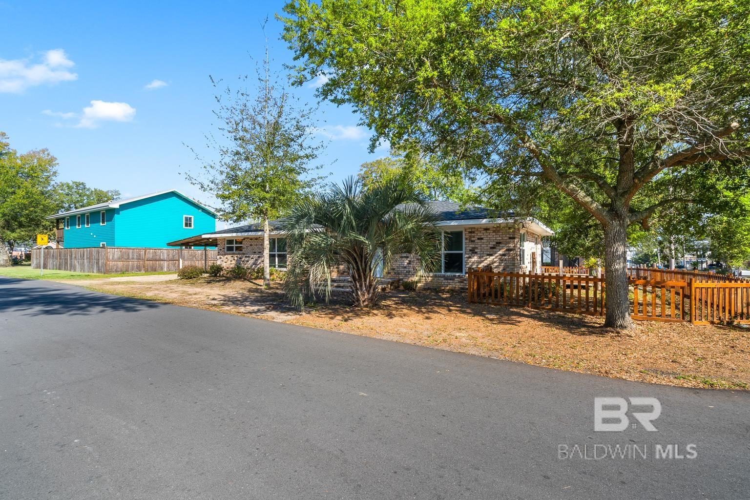 5373 Bay la Launch Avenue