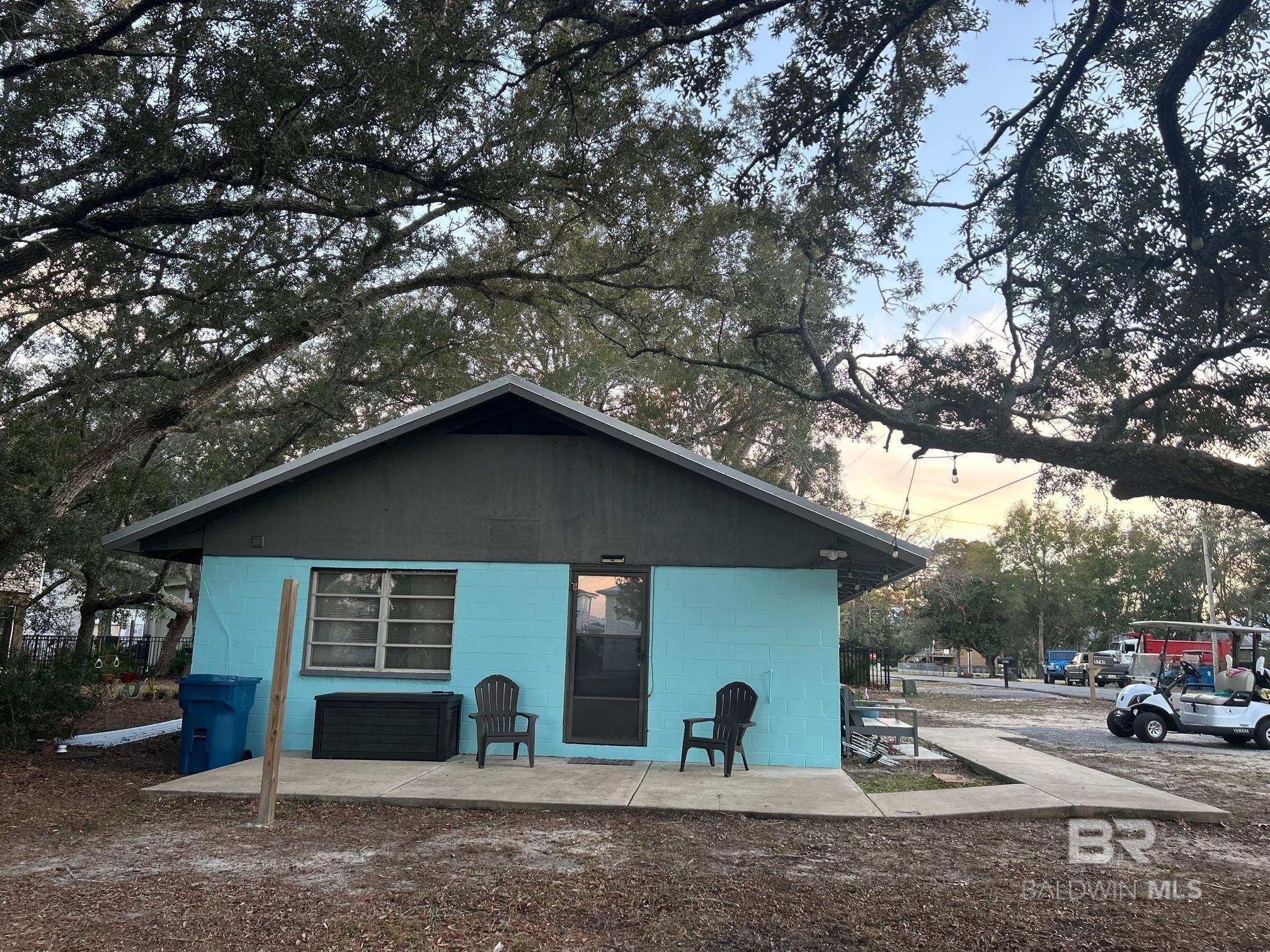 5740 Louisiana Street