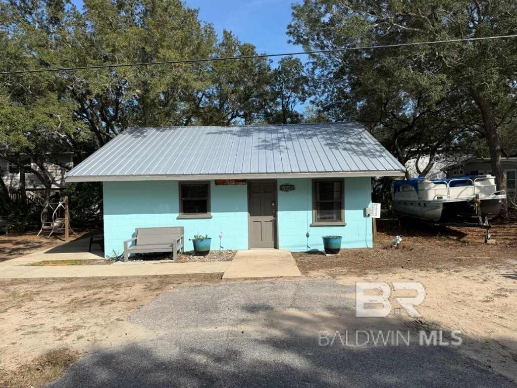 5740 Louisiana Street