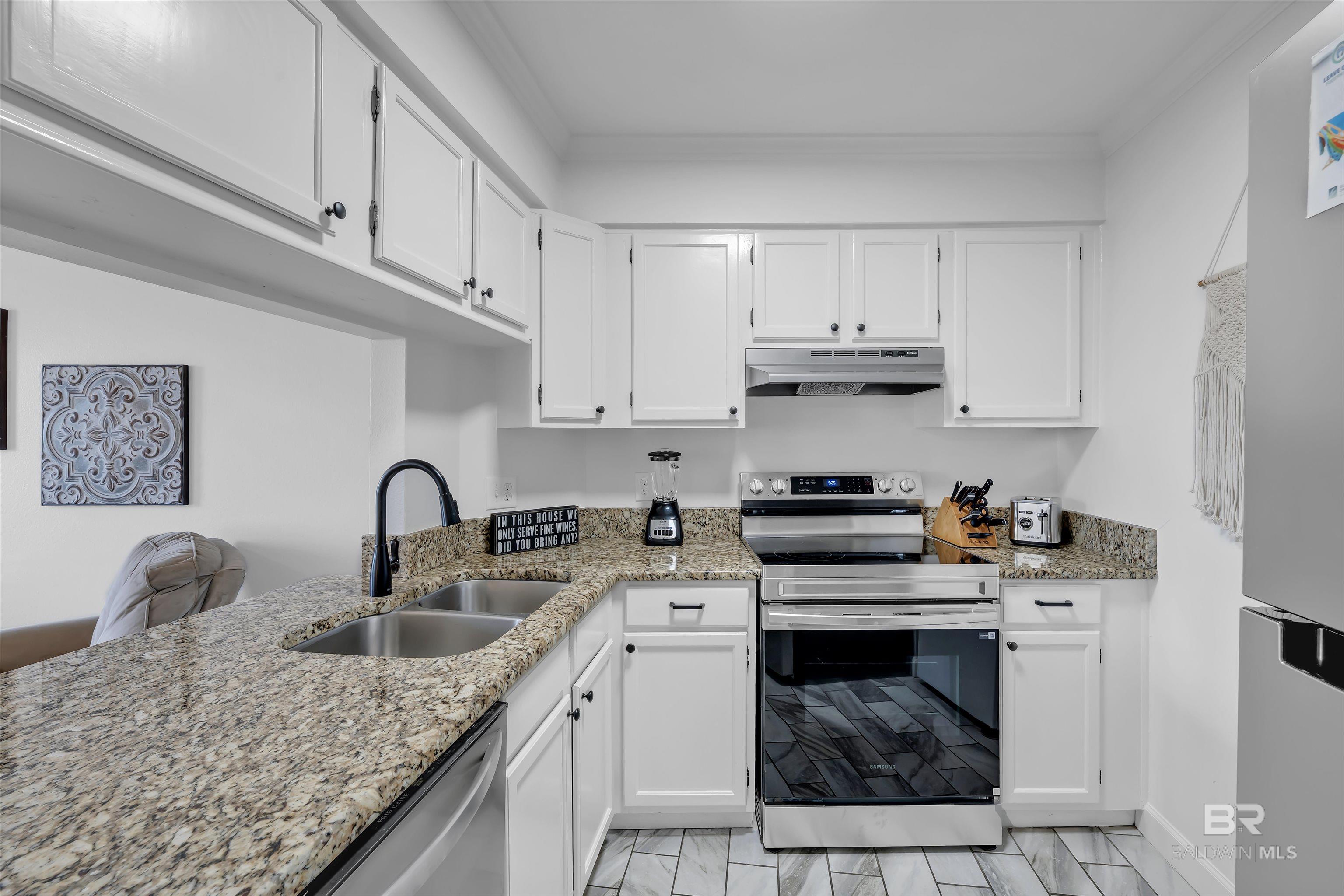 952 WEST BEACH Boulevard 312