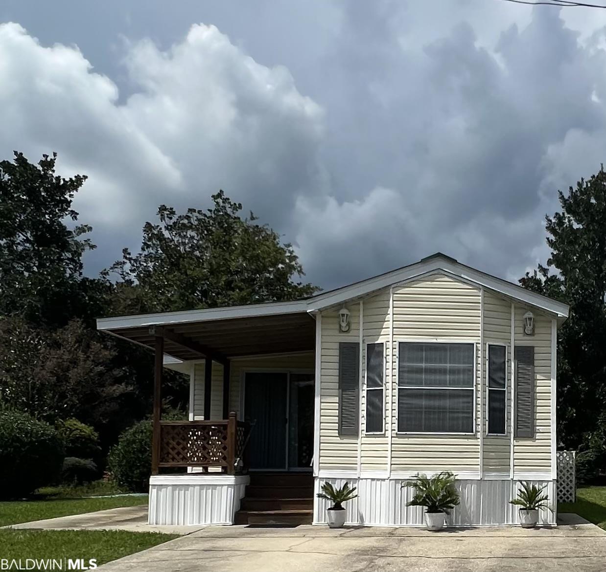 Photo 1 of 29 — 255 Defuniak Circle, Lillian, AL 36549