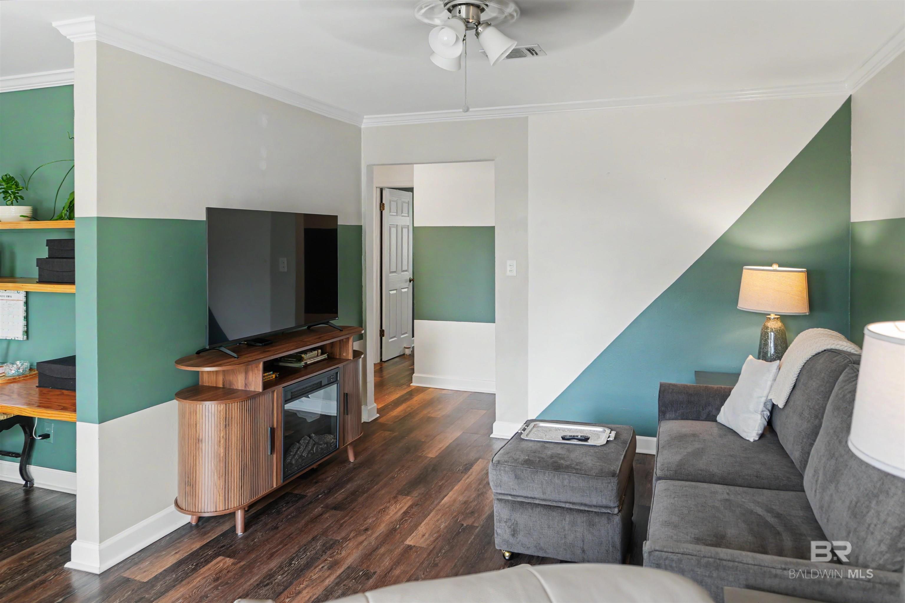 125 East 22nd Avenue 12