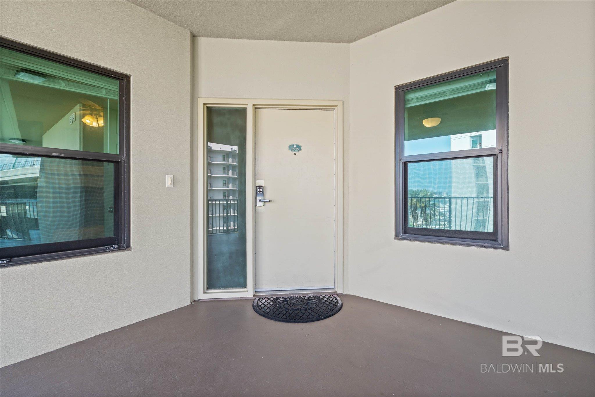 27580 Canal Road 1529