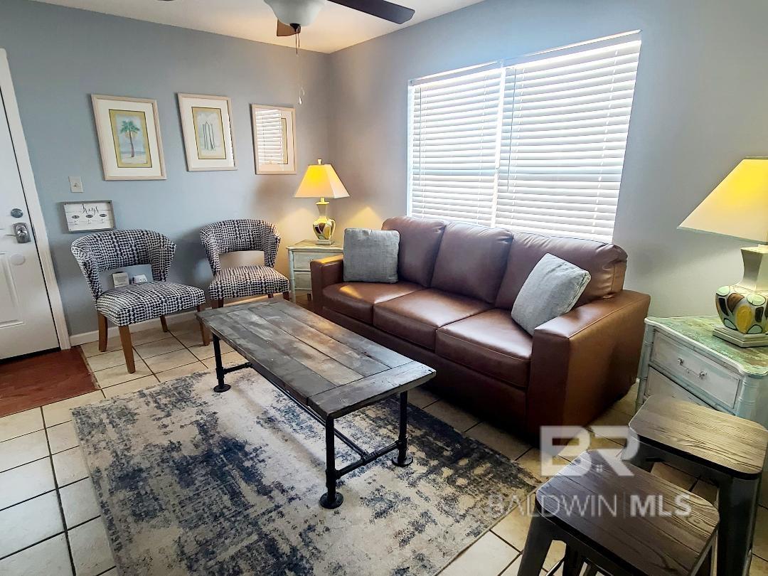 1118 W Beach Boulevard 38