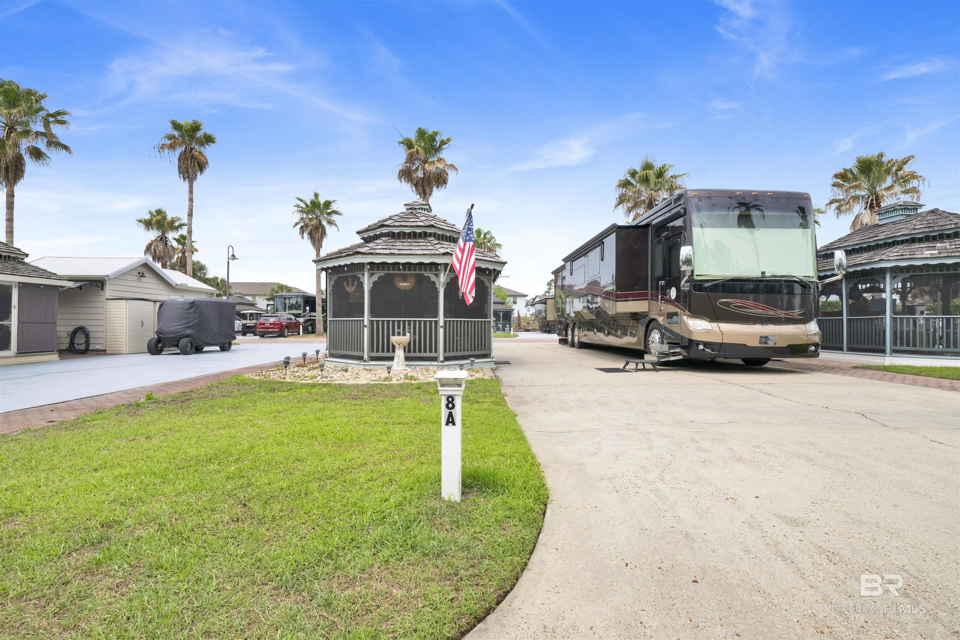 4650 Griffith Marina Road 8A