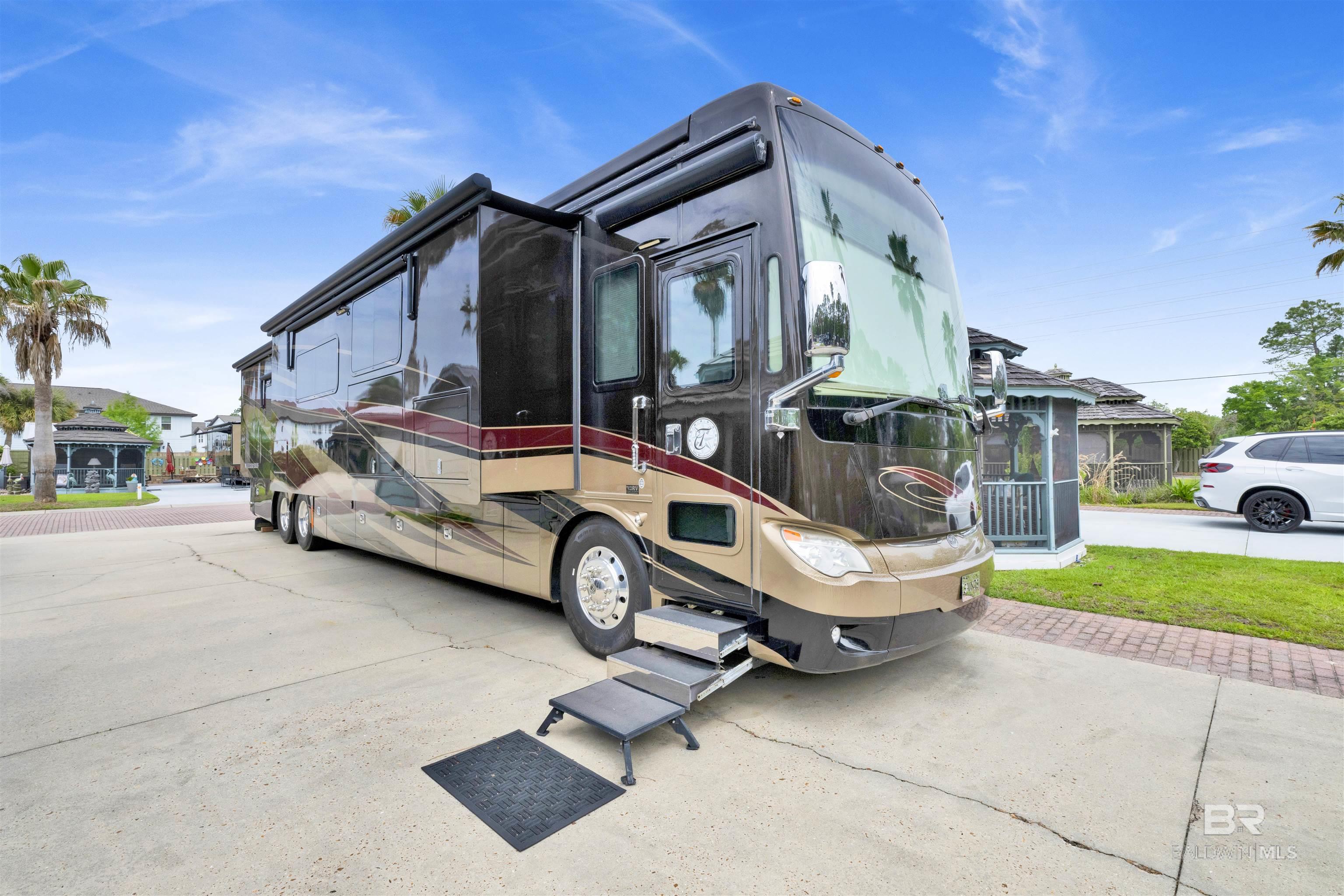 4650 Griffith Marina Road 8A