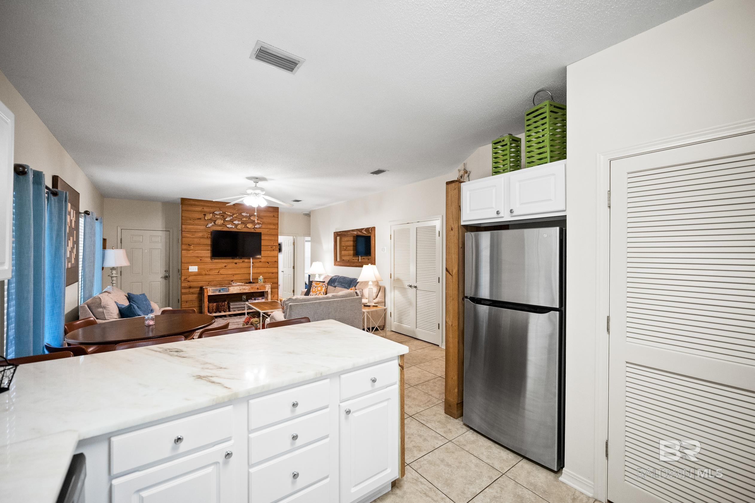 4375-B Lindsey Lane B