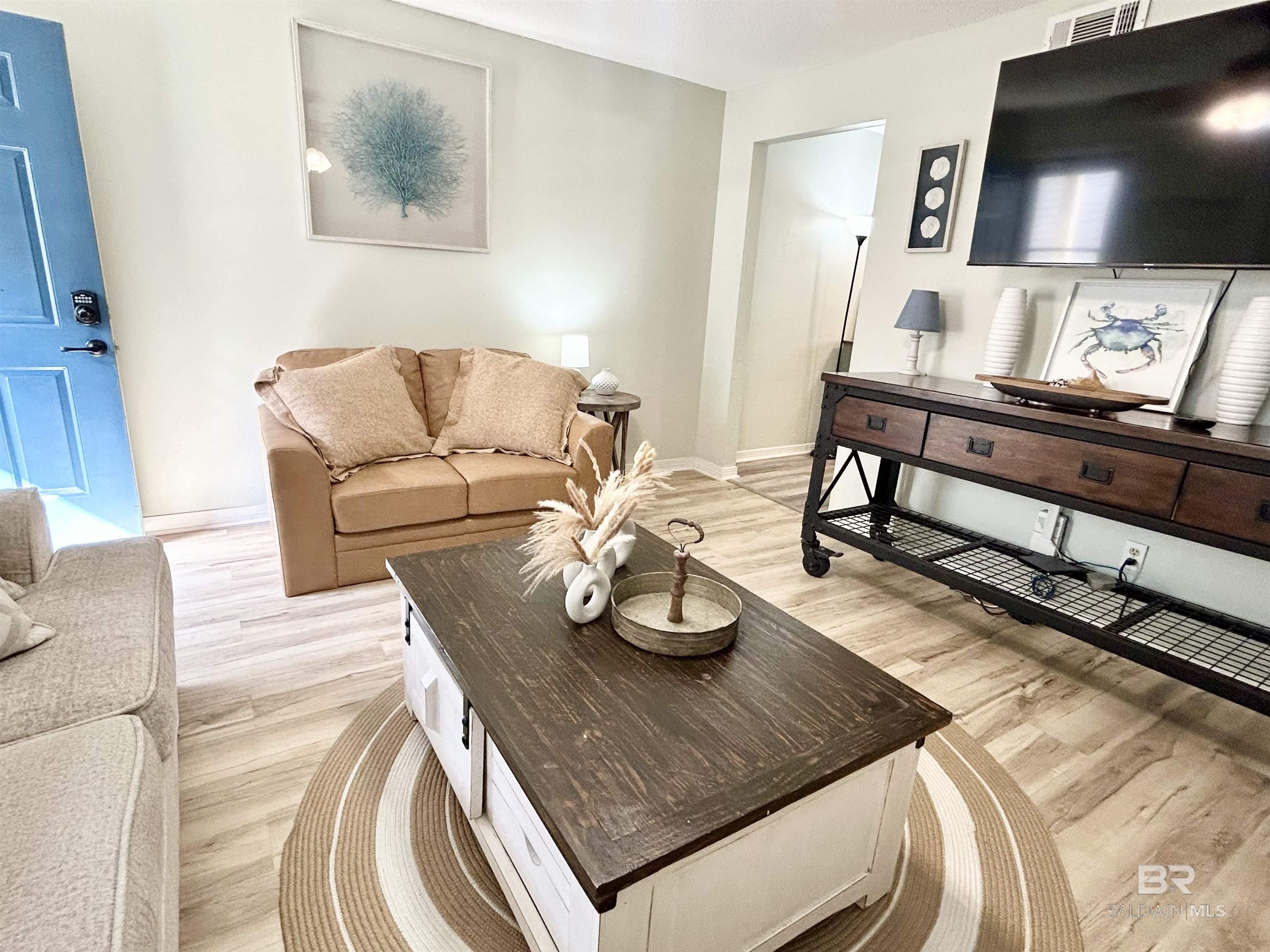 344 E Beach Boulevard 18