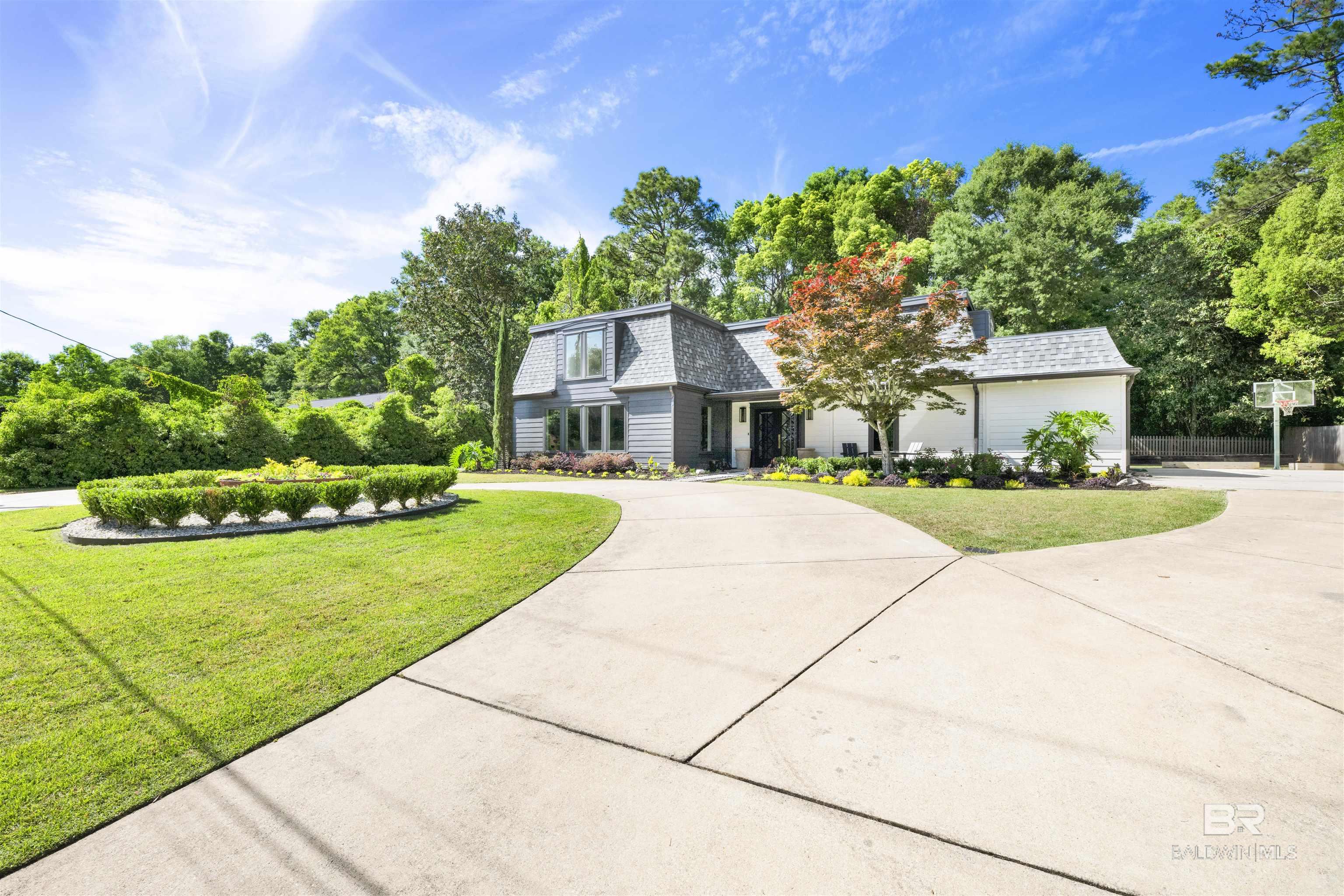 703 Greenwood Avenue