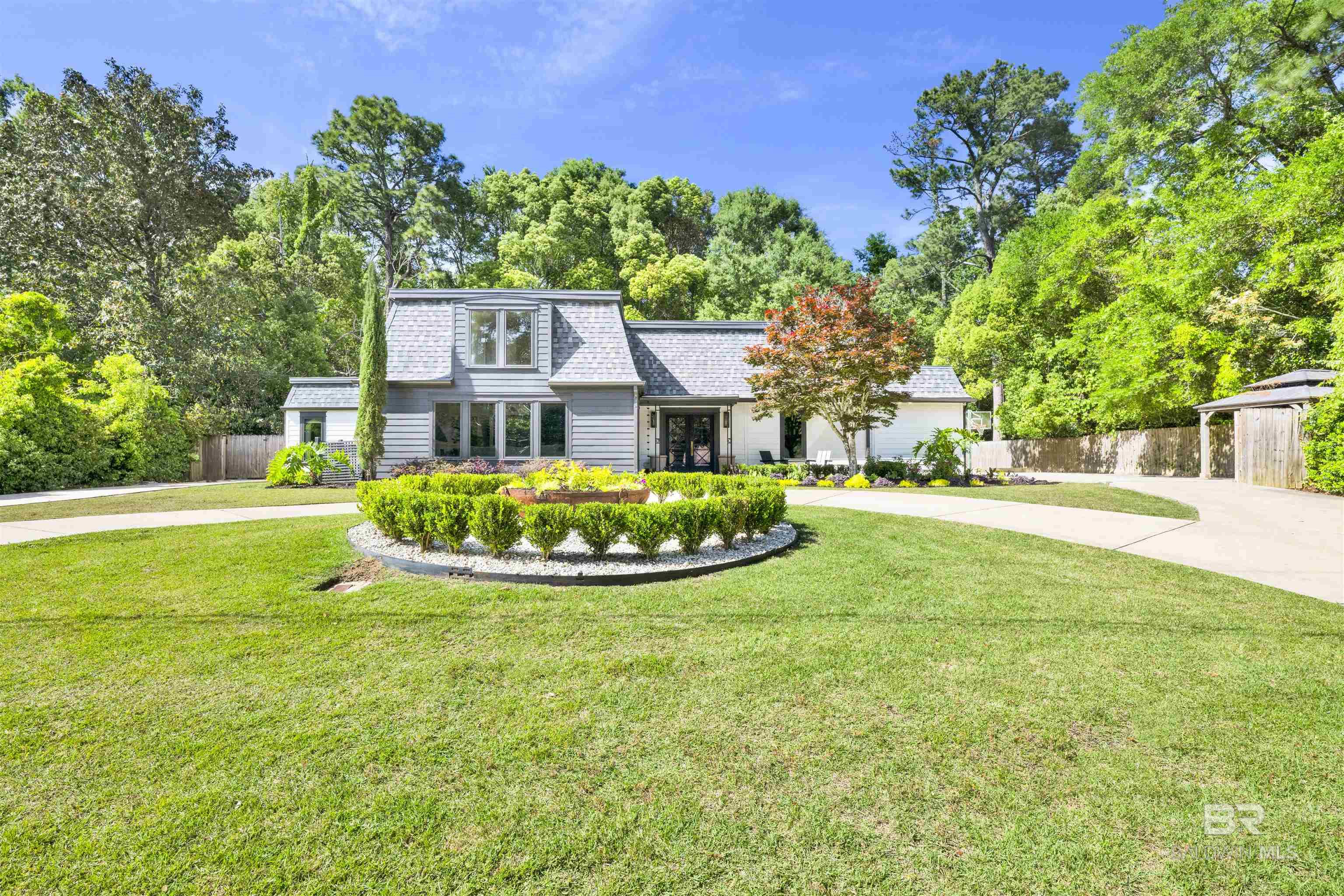 703 Greenwood Avenue