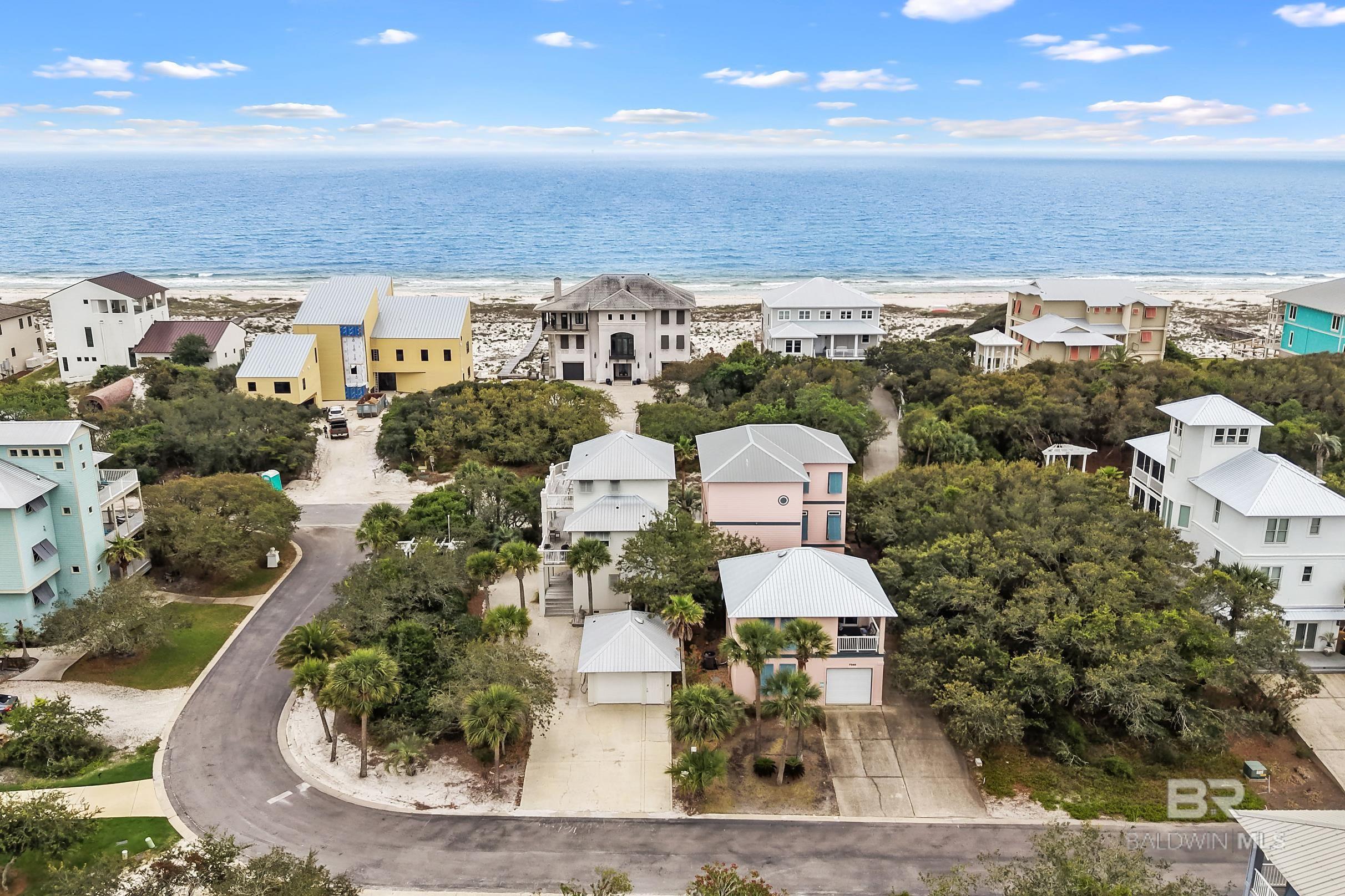 7242 Blue Heron Cove