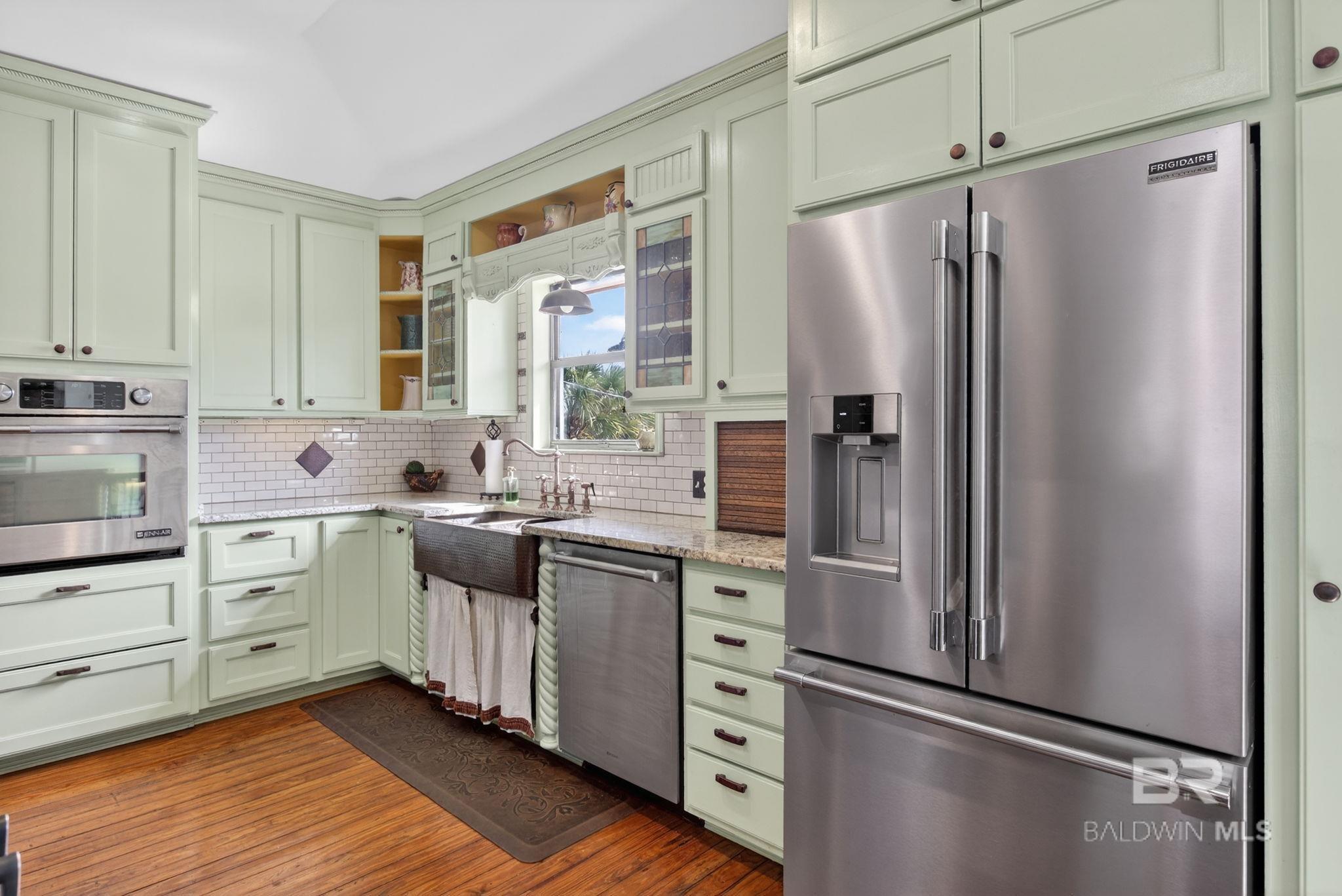 26563 Carondelette Drive