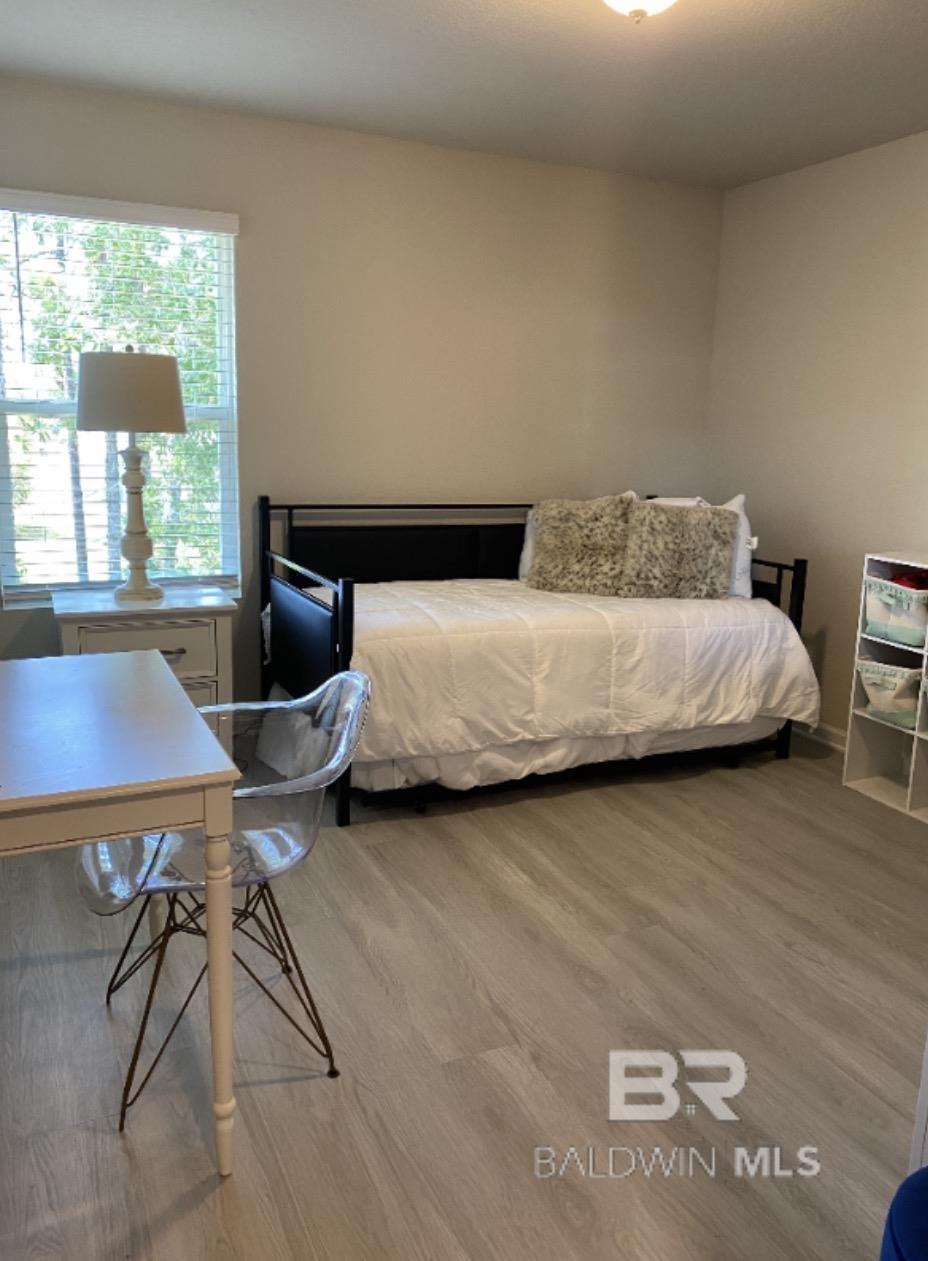 24569 Broken Sound Loop