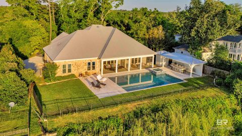 933 Sea Cliff Drive, Fairhope, AL 36532 - #: 377824