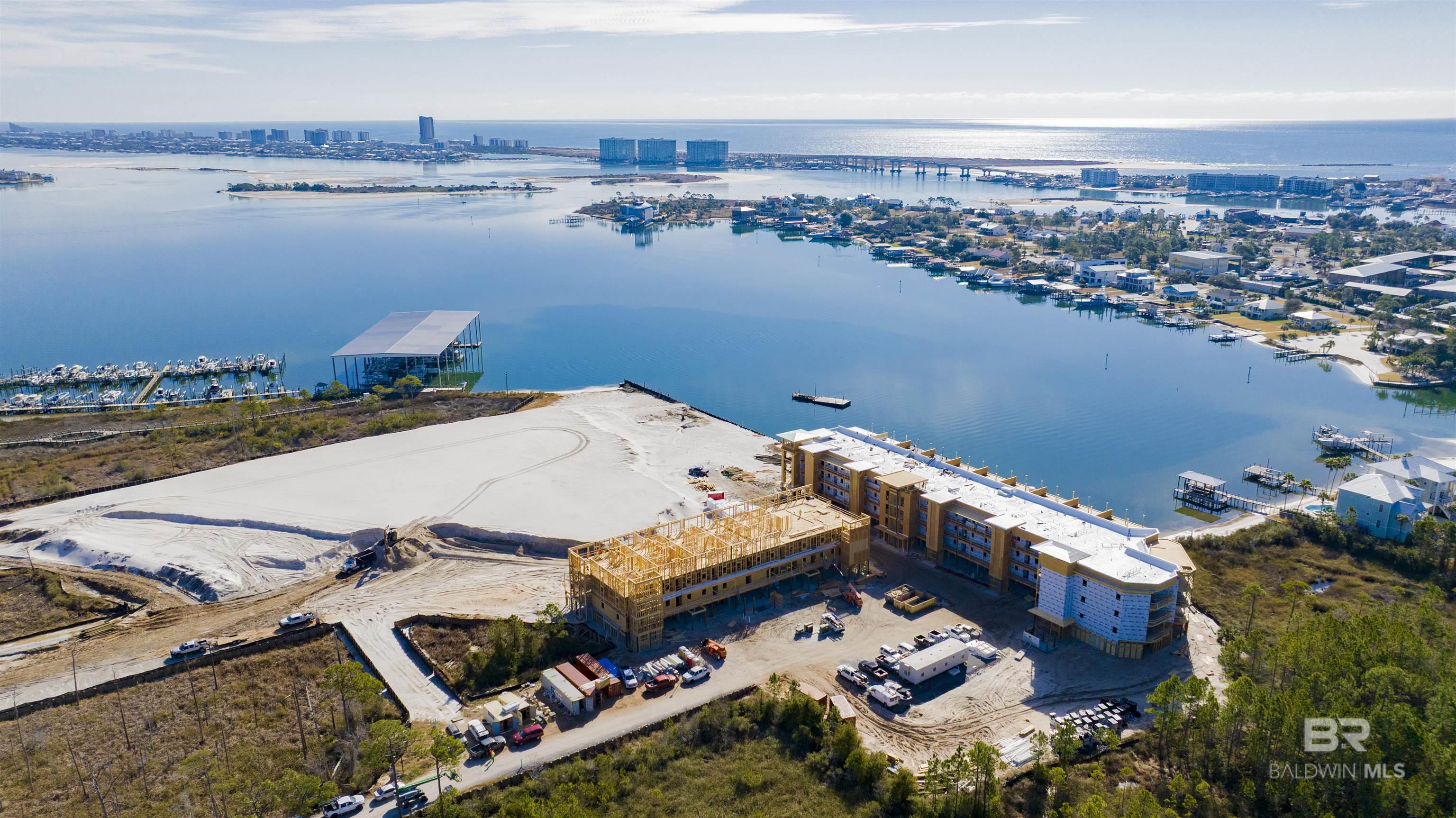 27000 W Harbor Island Lane B 302