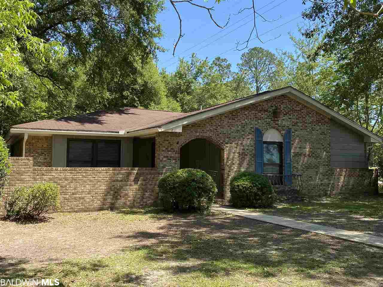 Photo 1 of 32 — 221 Lindberg Avenue, Atmore, AL 36502