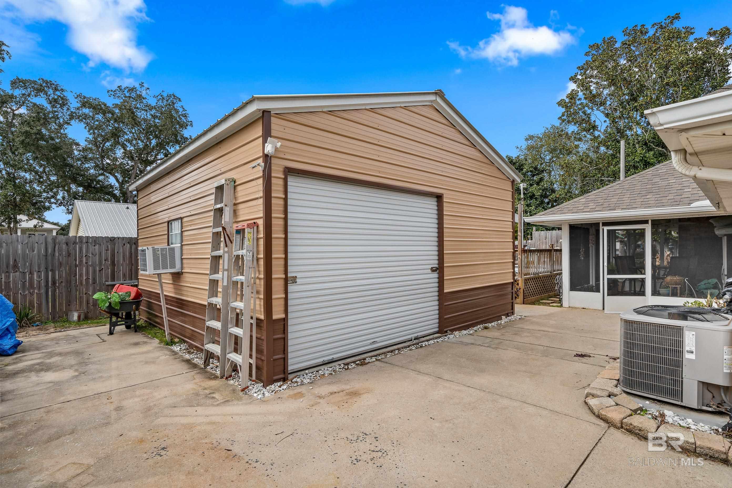 5315 Pensacola Avenue