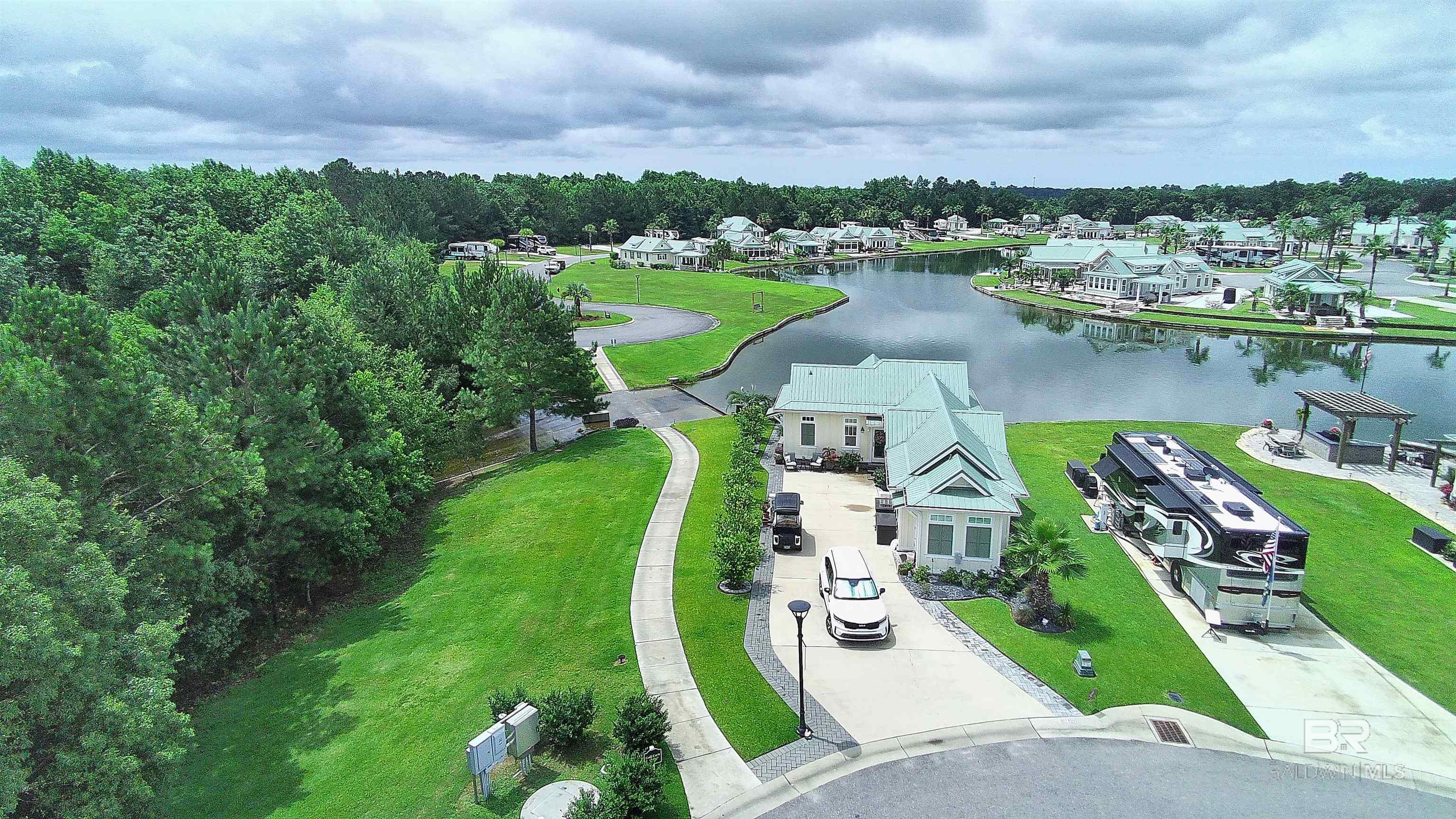 12483 Gateway Drive - Photo 4