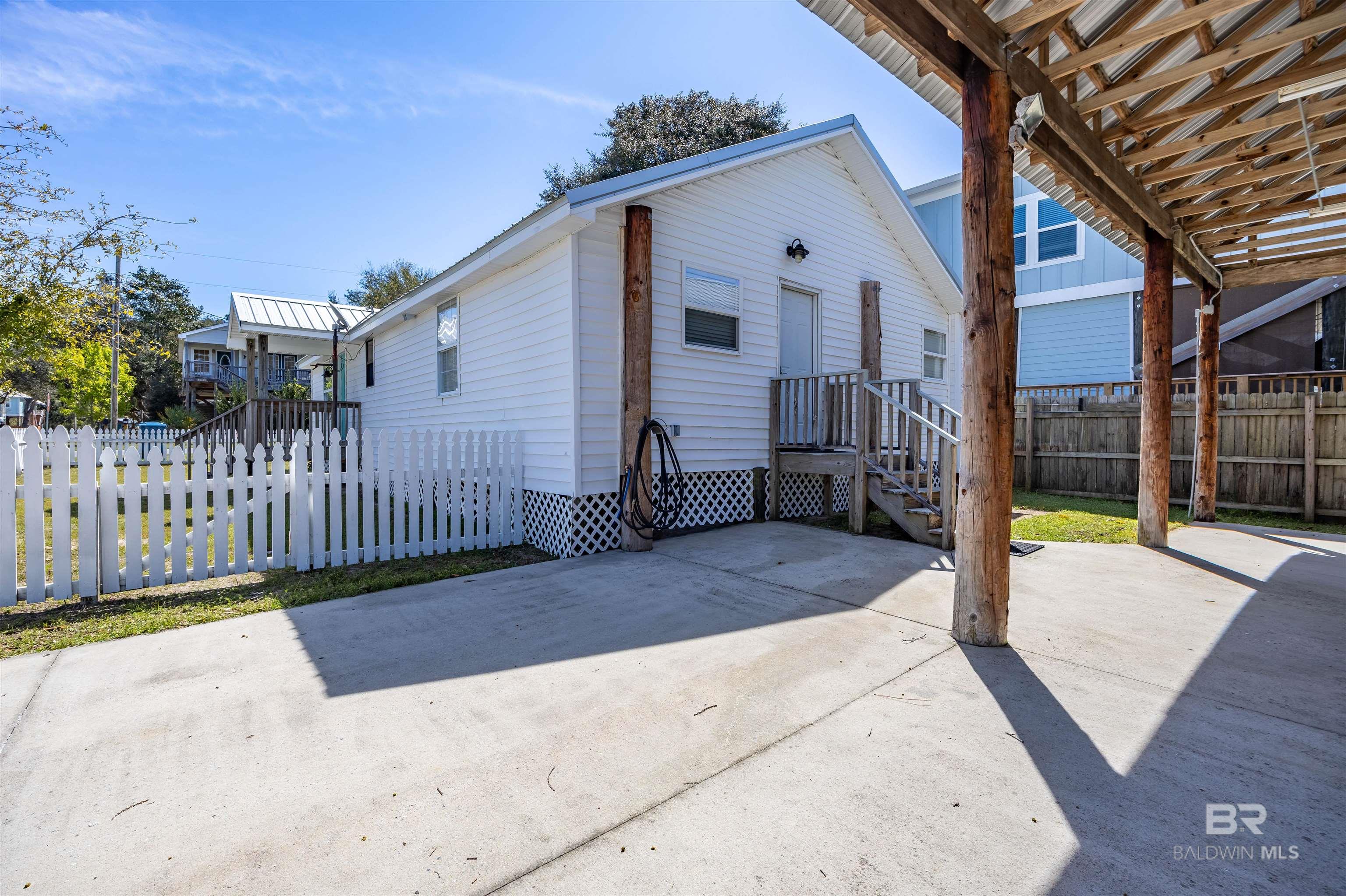 5531 Bear Point Avenue