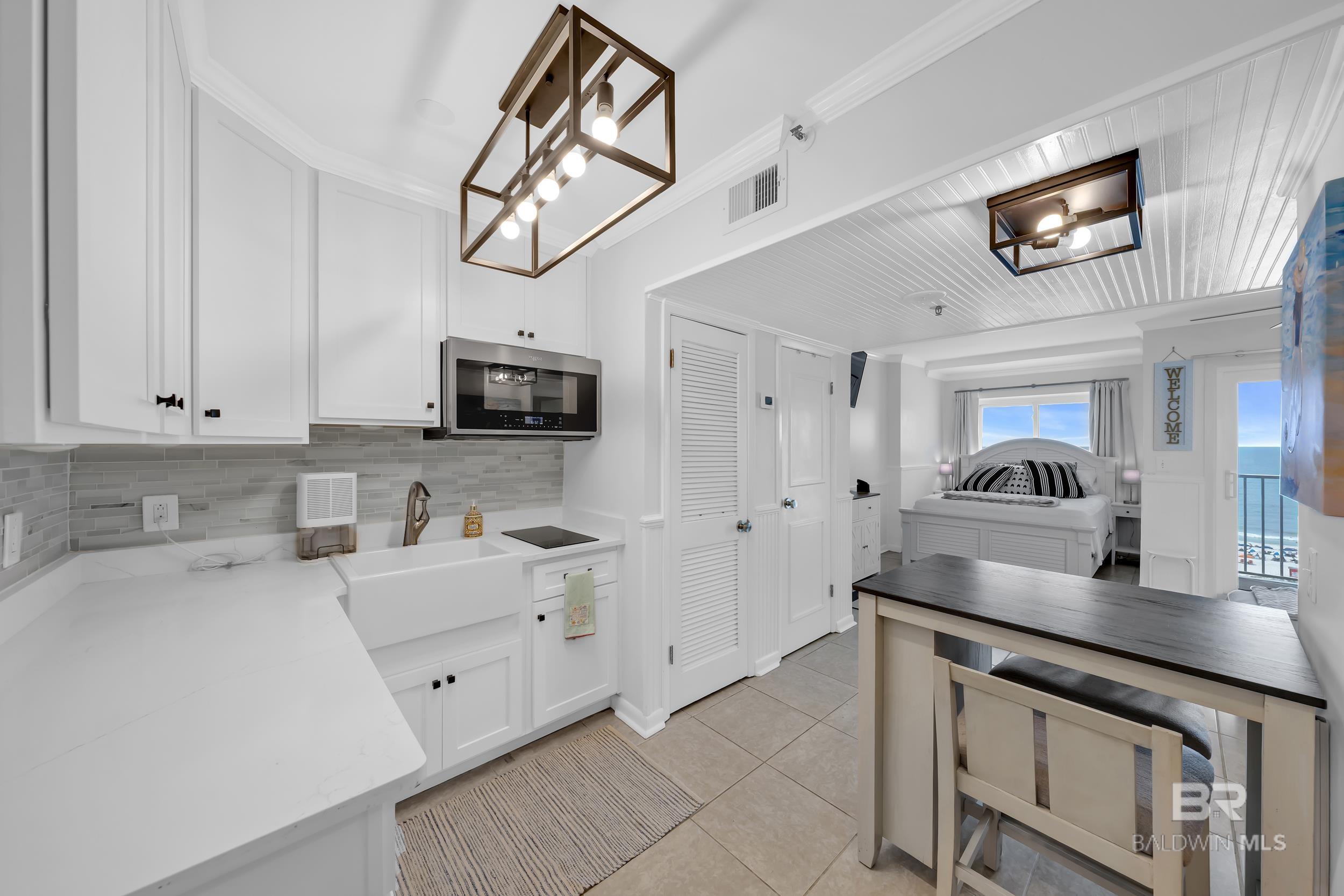 375 Plantation Road 5703