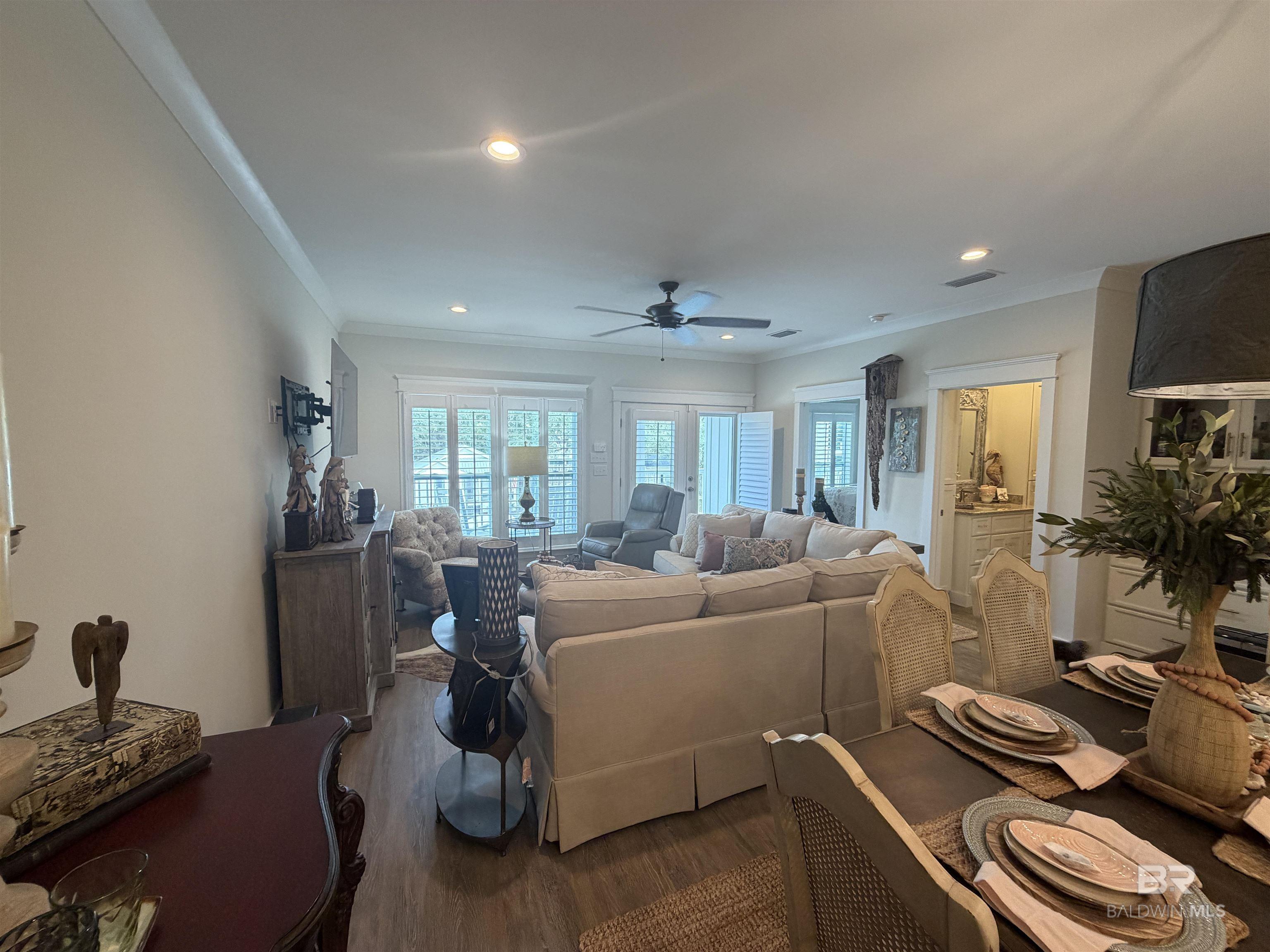 5517 Bear Point Avenue