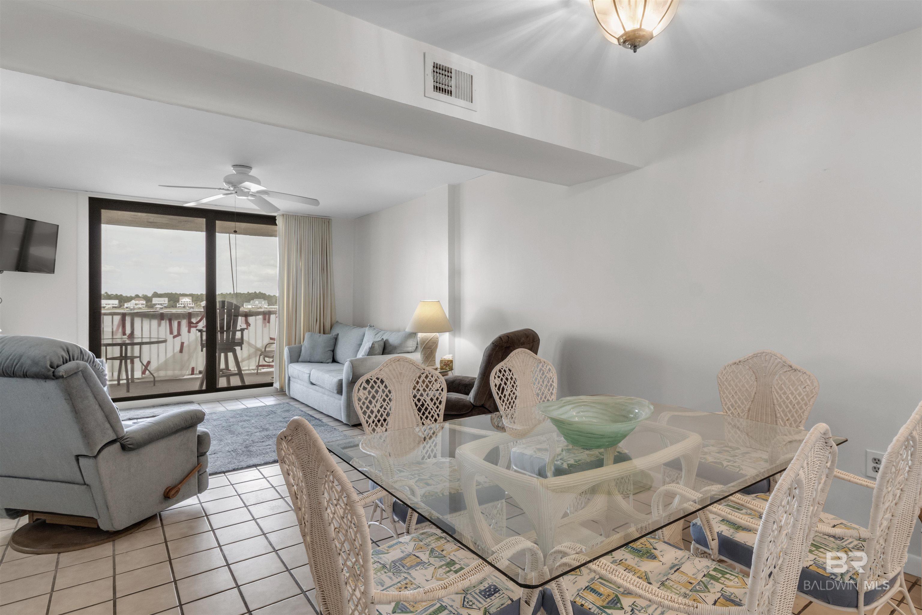 1516 Sandpiper Lane 207