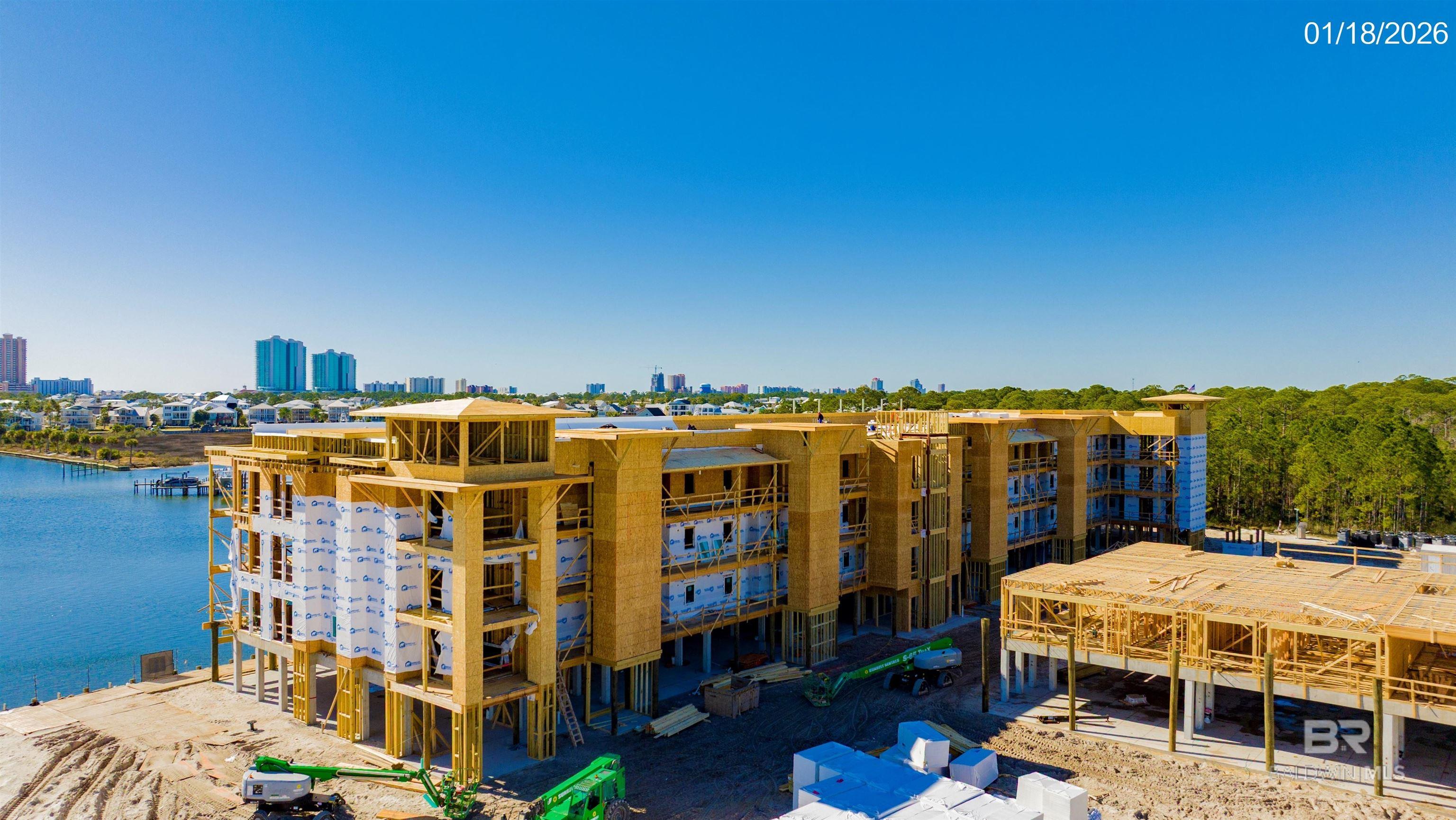 27000 W Harbor Island Lane A PH 302